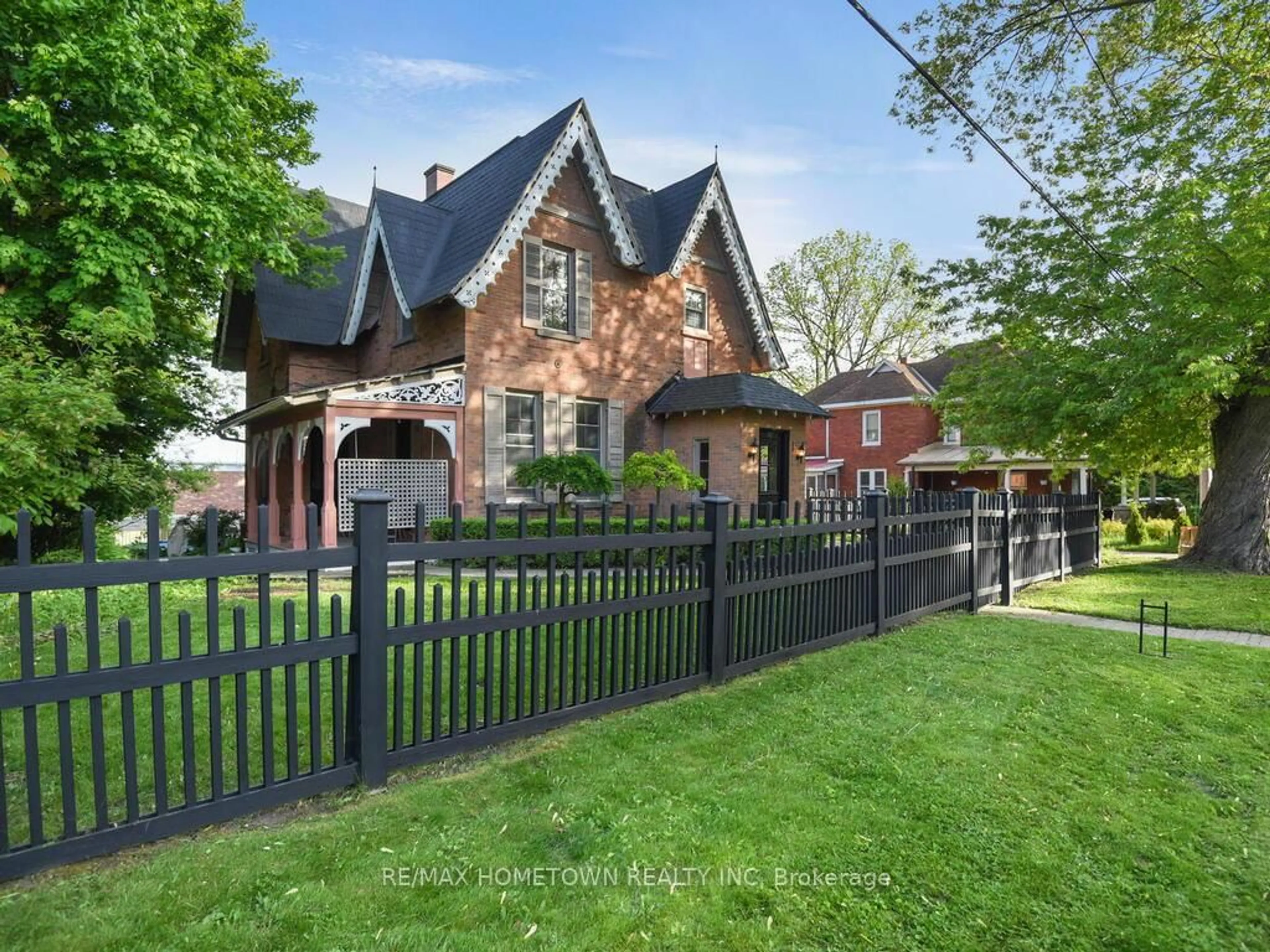 Home with brick exterior material, street for 157 DIBBLE St, Prescott Ontario K0E 1T0