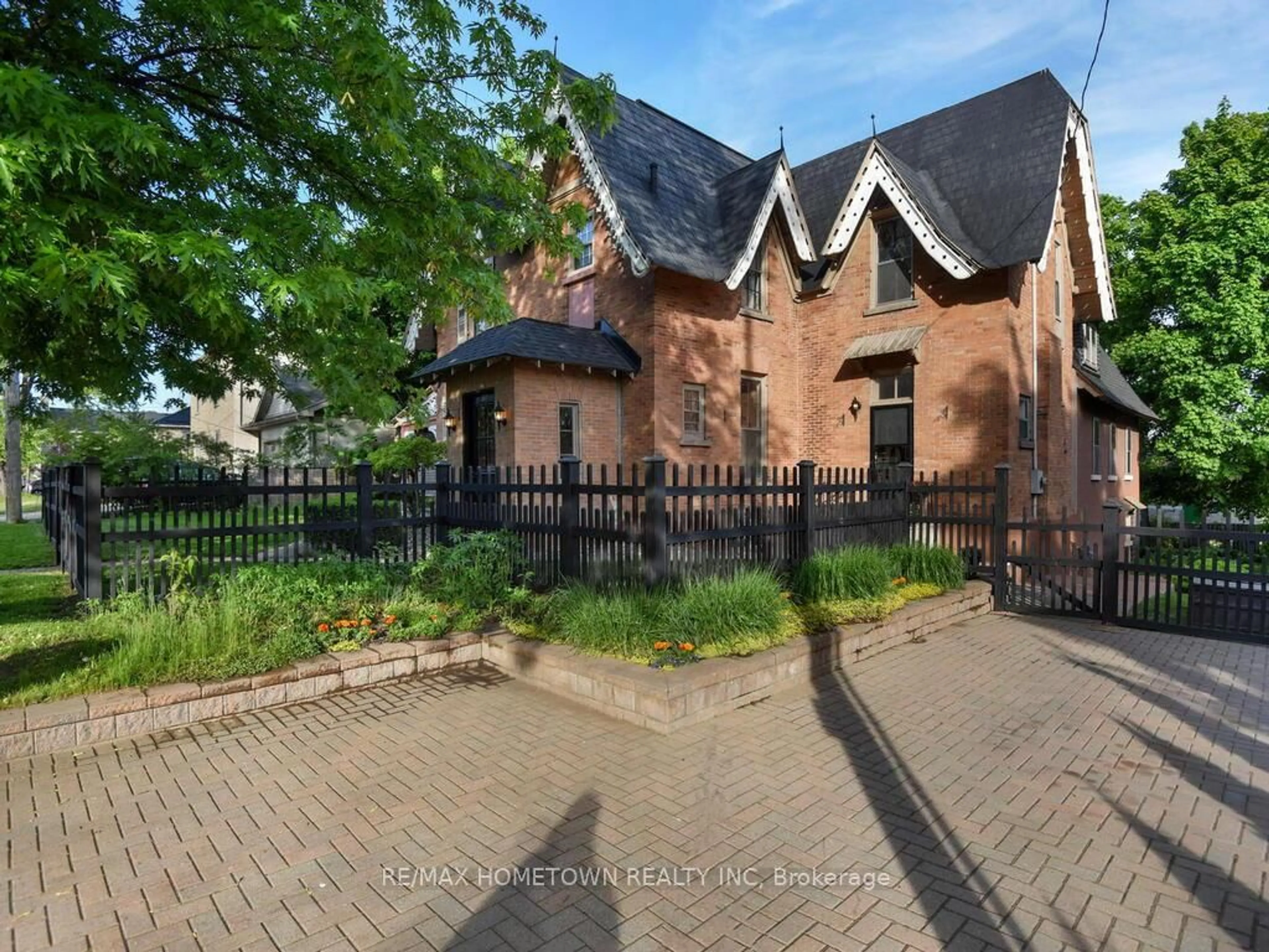 Home with brick exterior material, street for 157 DIBBLE St, Prescott Ontario K0E 1T0