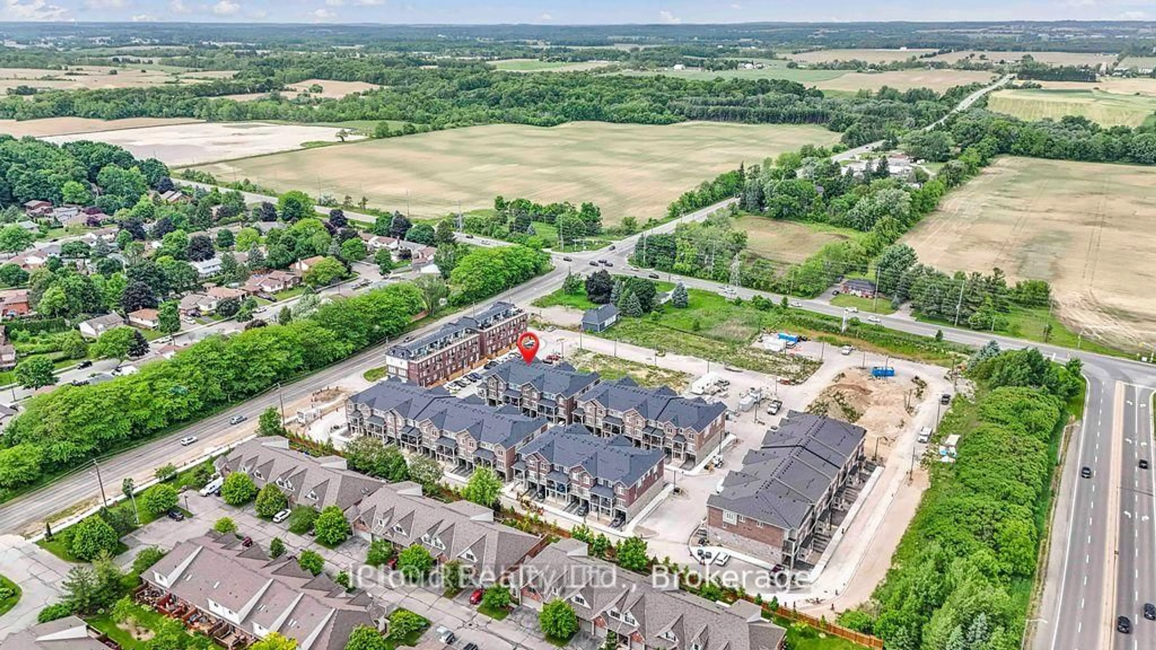A pic from outside/outdoor area/front of a property/back of a property/a pic from drone, building for 677 Park Rd #133, Brantford Ontario N3R 0C2