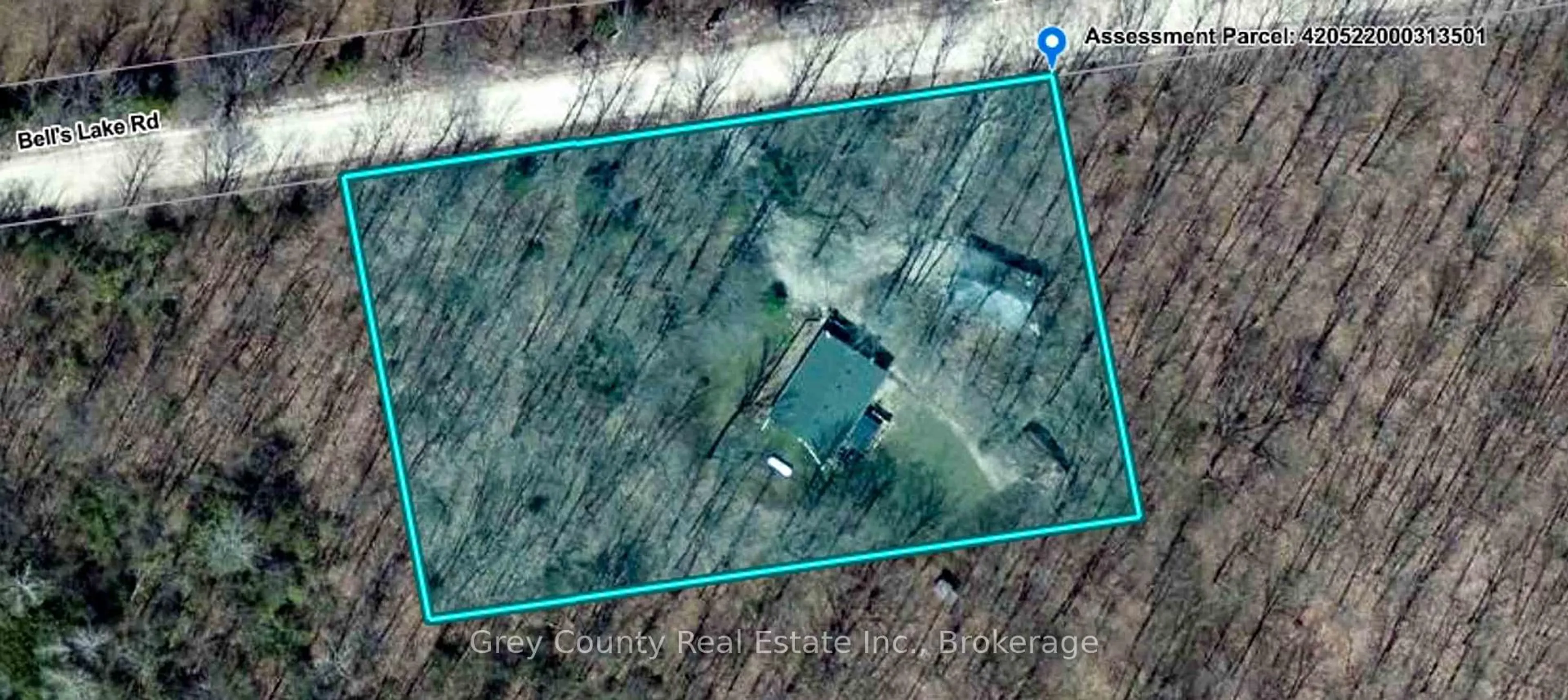 A pic from outside/outdoor area/front of a property/back of a property/a pic from drone, building for 544258 Bells Lake Rd, West Grey Ontario N0C 1H0