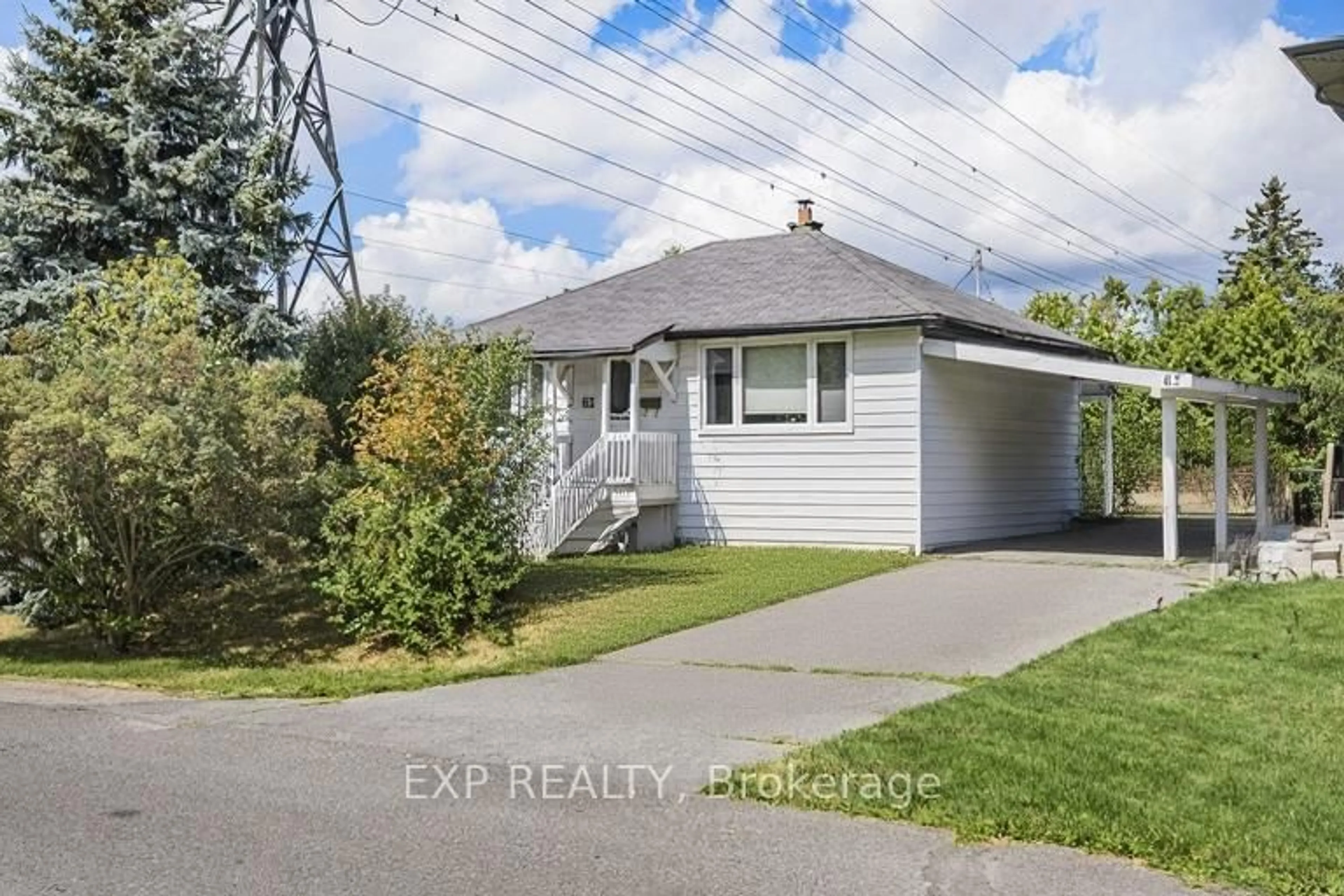 A pic from outside/outdoor area/front of a property/back of a property/a pic from drone, street for 63 Withrow Ave, Ottawa Ontario K2G 2H9