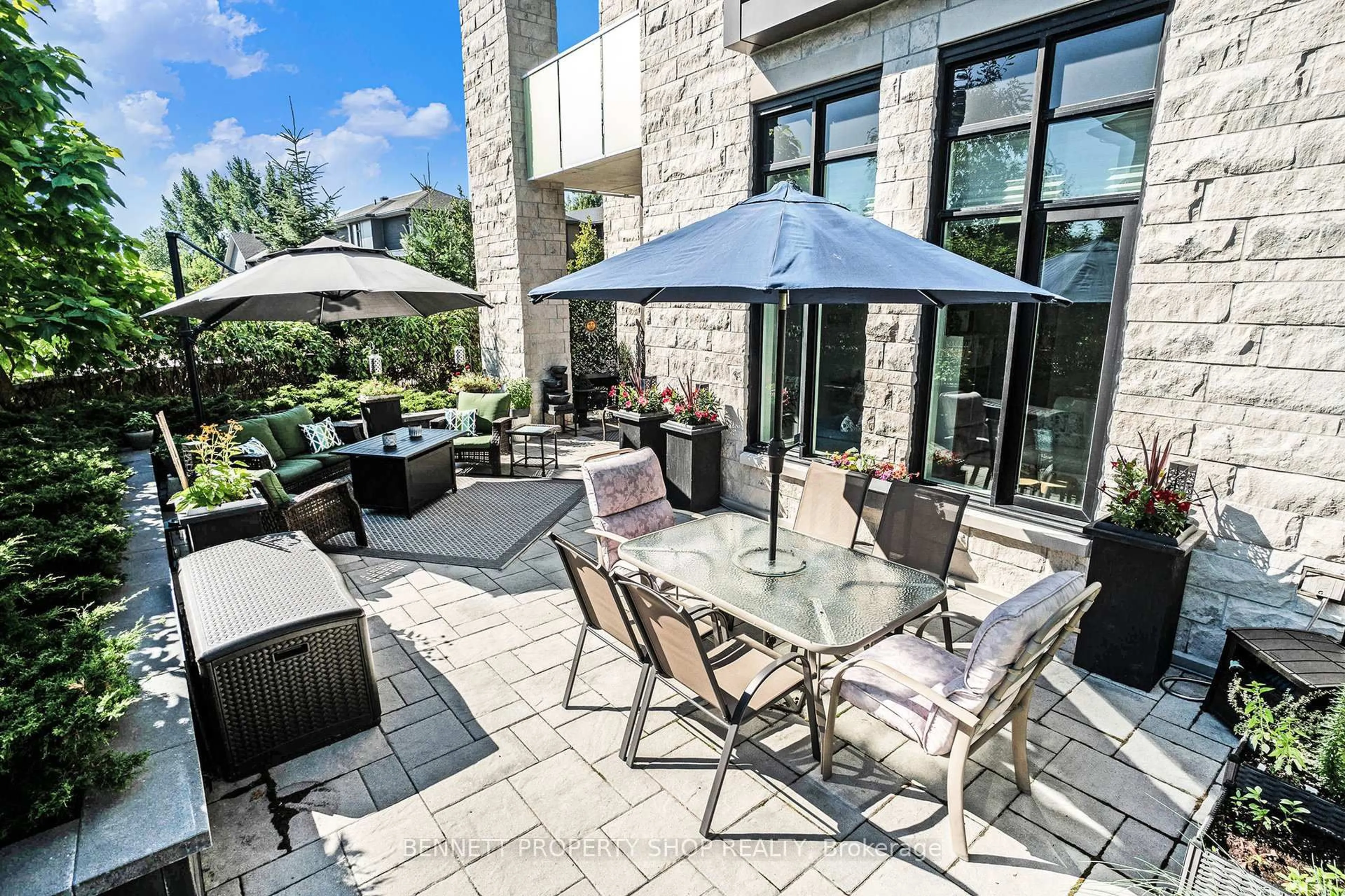 Patio, street for 530 De Mazenod Ave #105, Ottawa Ontario K1S 5W8