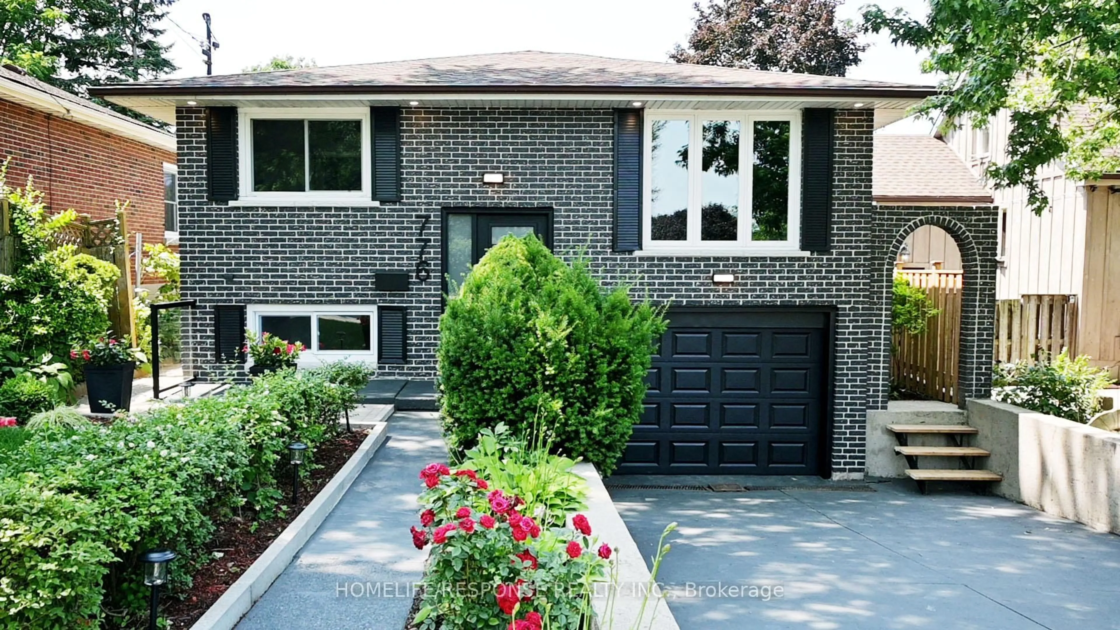 Home with brick exterior material, street for 776 GARTH St, Hamilton Ontario L9C 4K4
