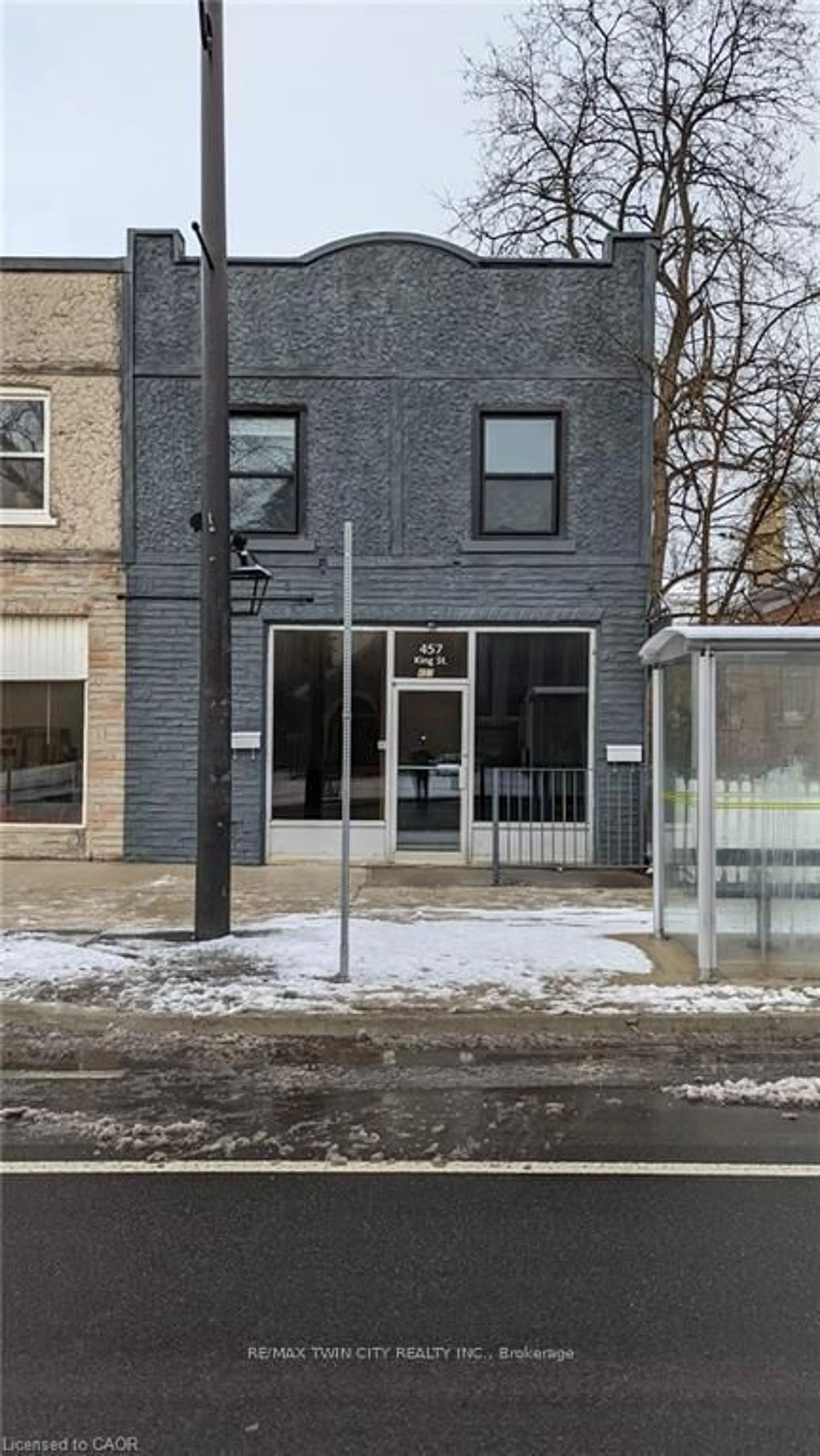 Unknown for 457 King St, Cambridge Ontario N3H 3N1