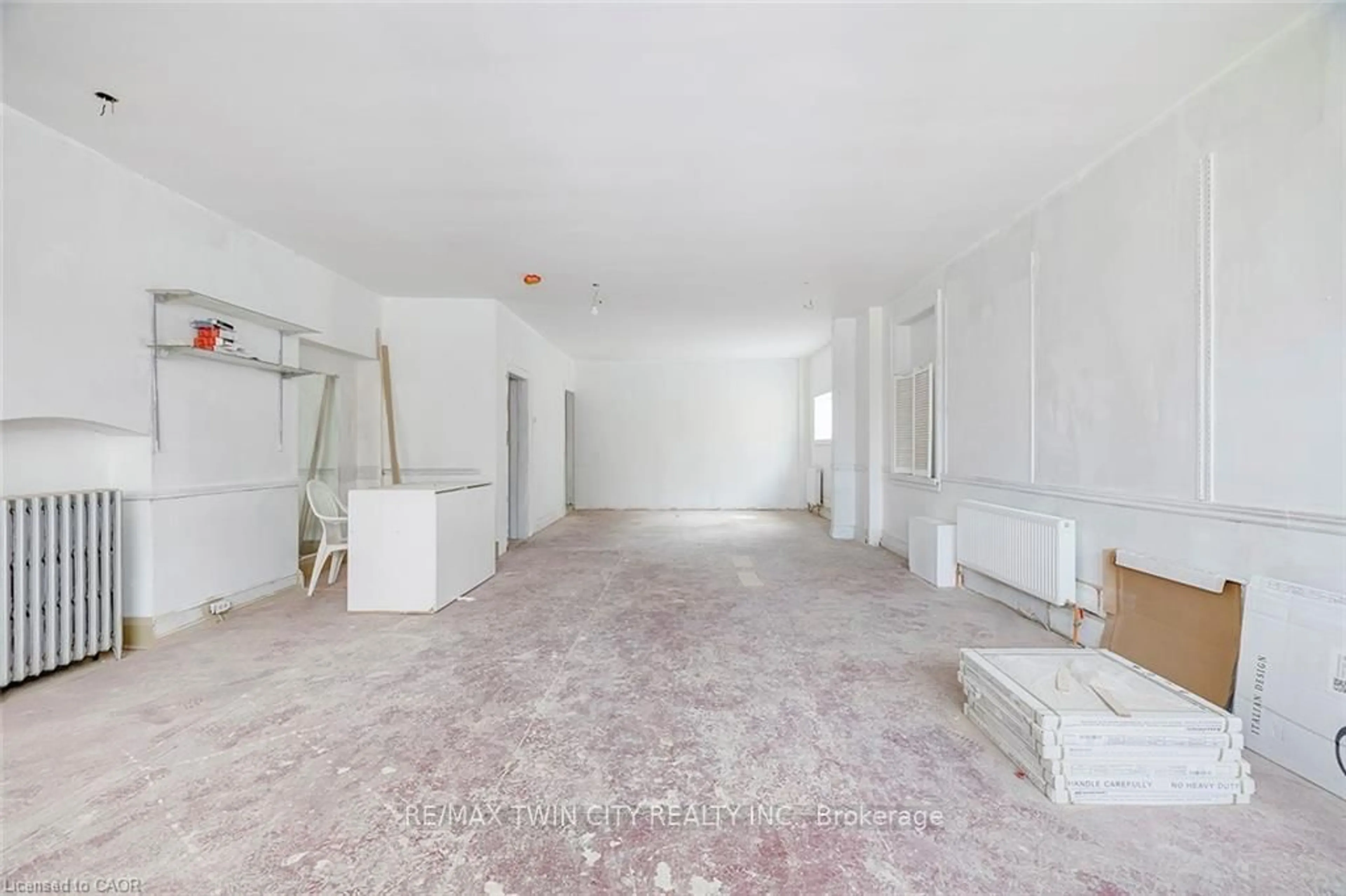 A pic of a room for 457 King St, Cambridge Ontario N3H 3N1