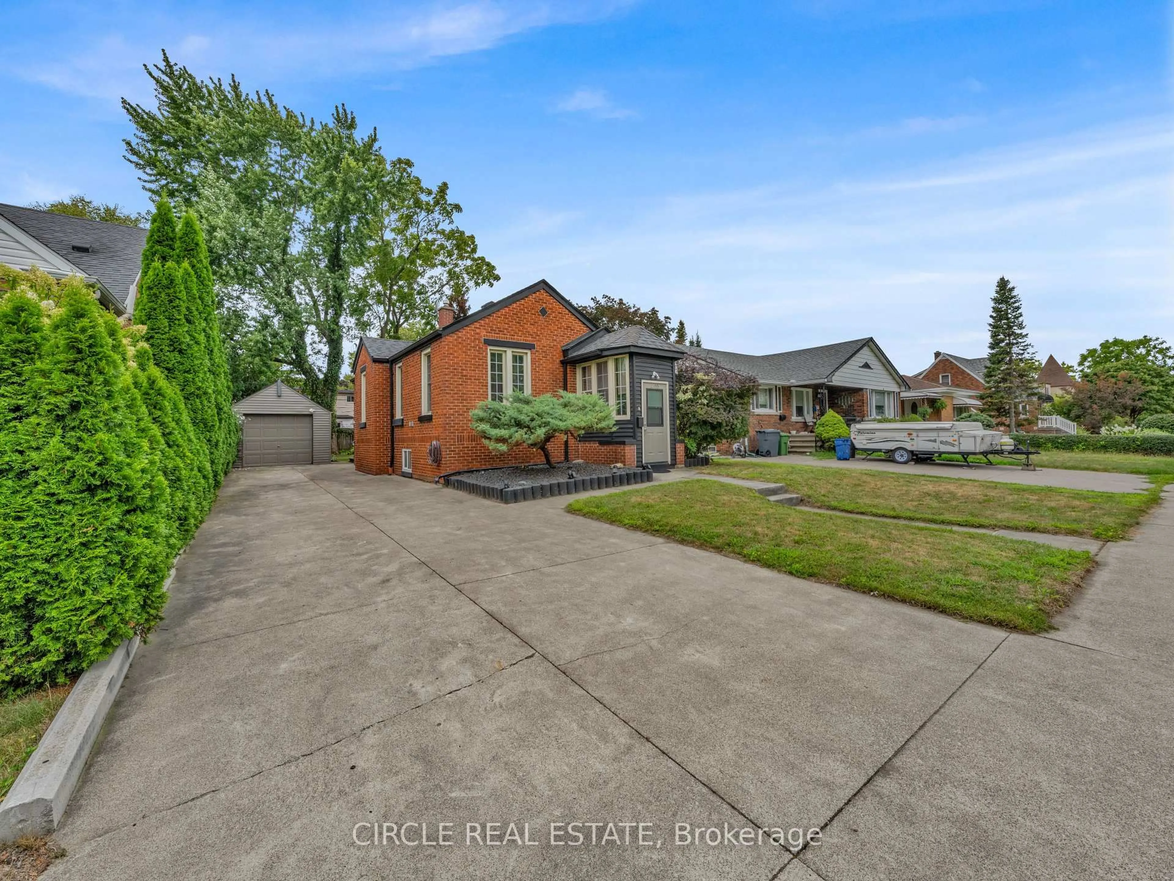 A pic from outside/outdoor area/front of a property/back of a property/a pic from drone, street for 2355 Rossini Blvd, Windsor Ontario N8W 4P7