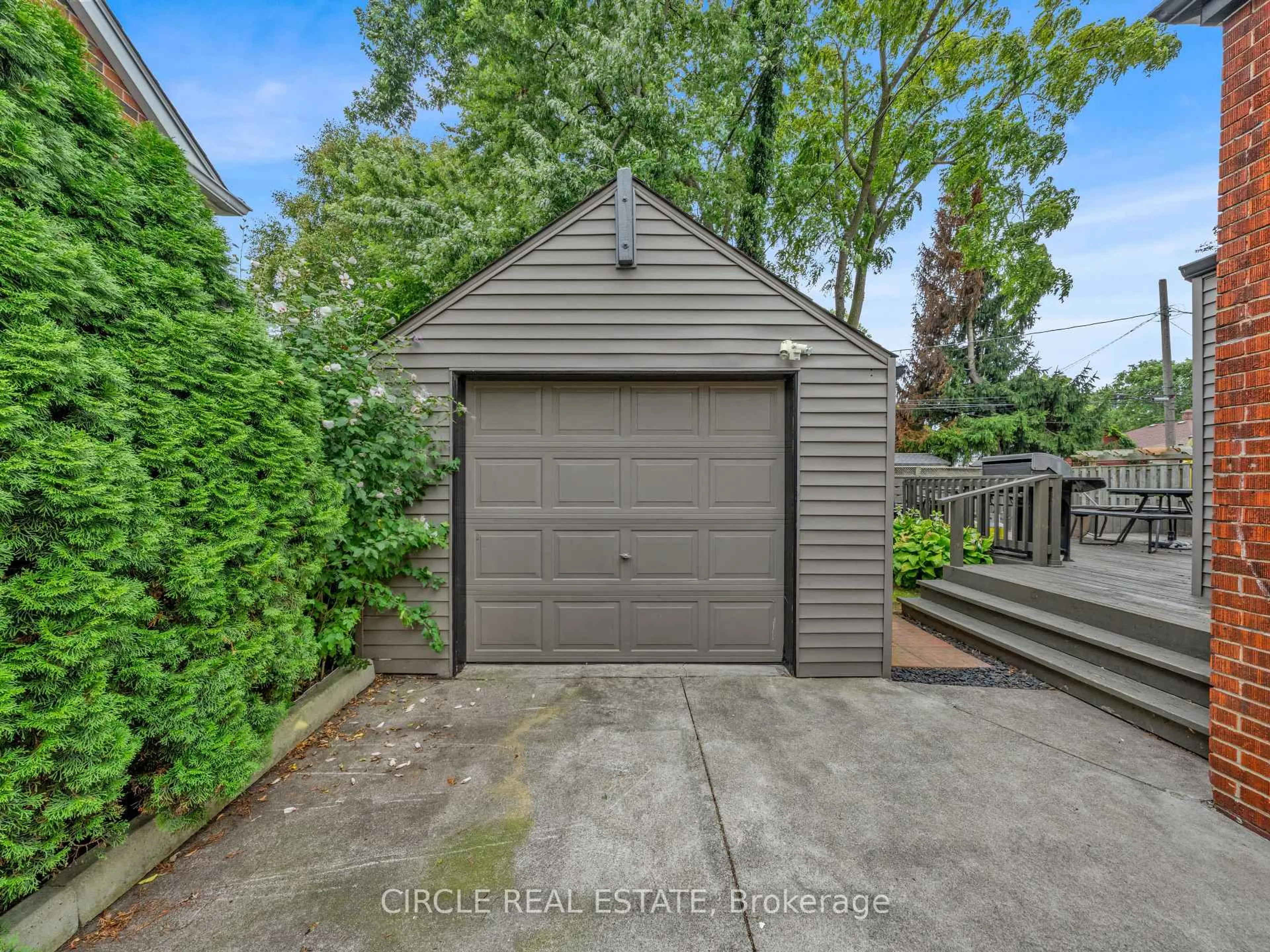Shed for 2355 Rossini Blvd, Windsor Ontario N8W 4P7