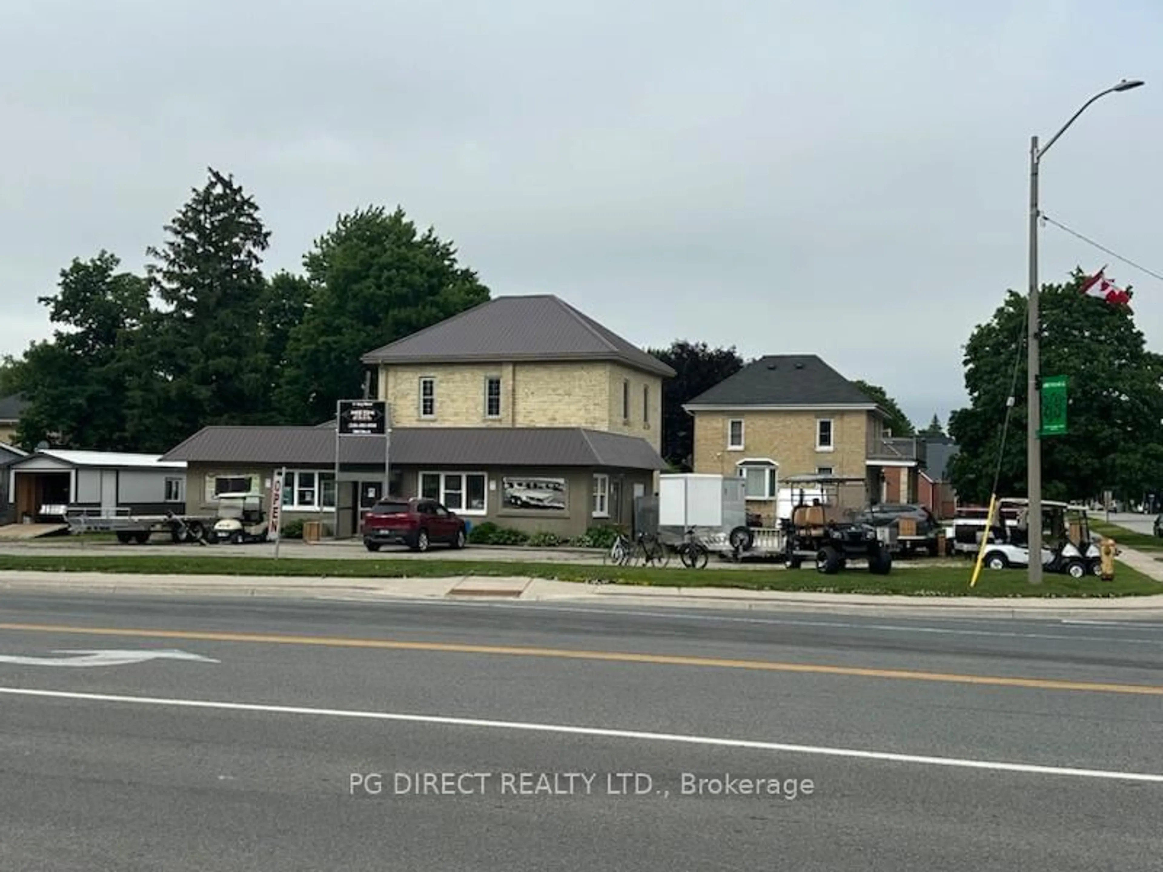 Unknown for 61 King St, Bluewater Ontario N0M 1X0