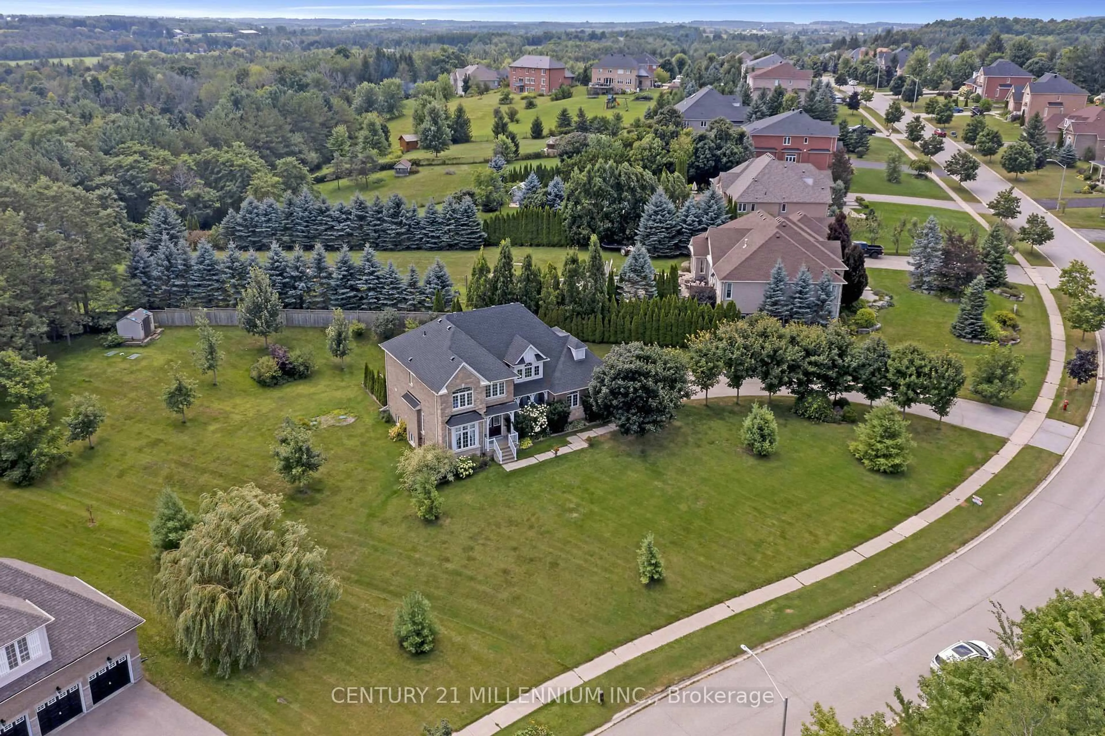 A pic from outside/outdoor area/front of a property/back of a property/a pic from drone, unknown for 15 Upper Canada Dr, Erin Ontario N0B 1Z0