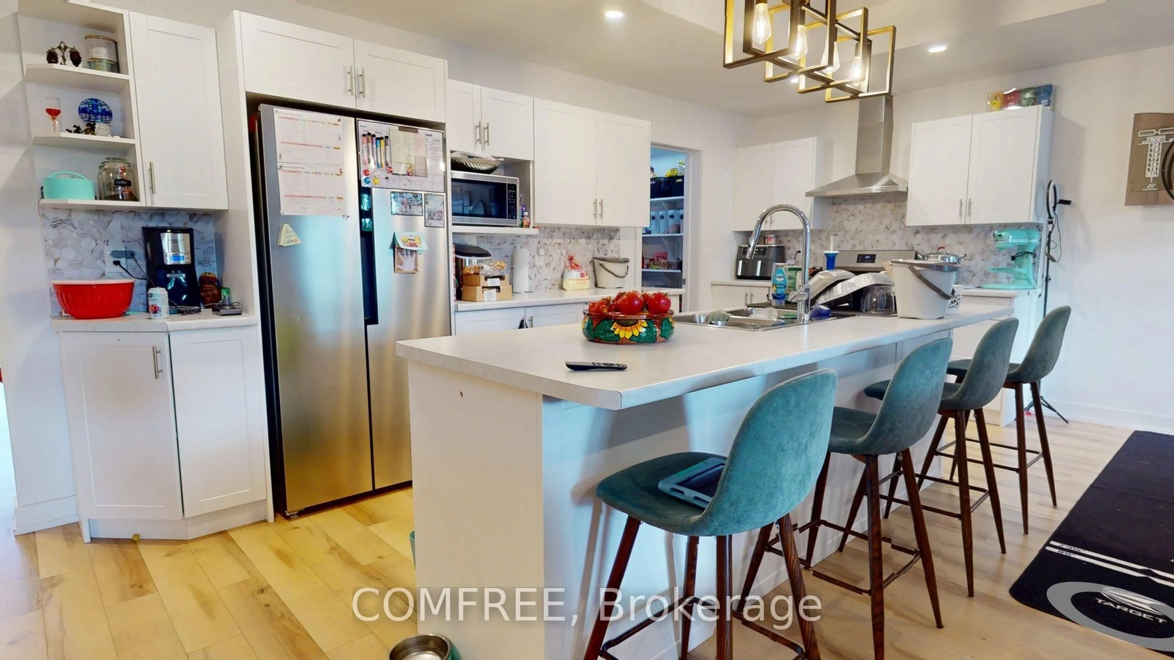 Open concept kitchen, unknown for 31 Marcel St, Russell Ontario K0A 1W0