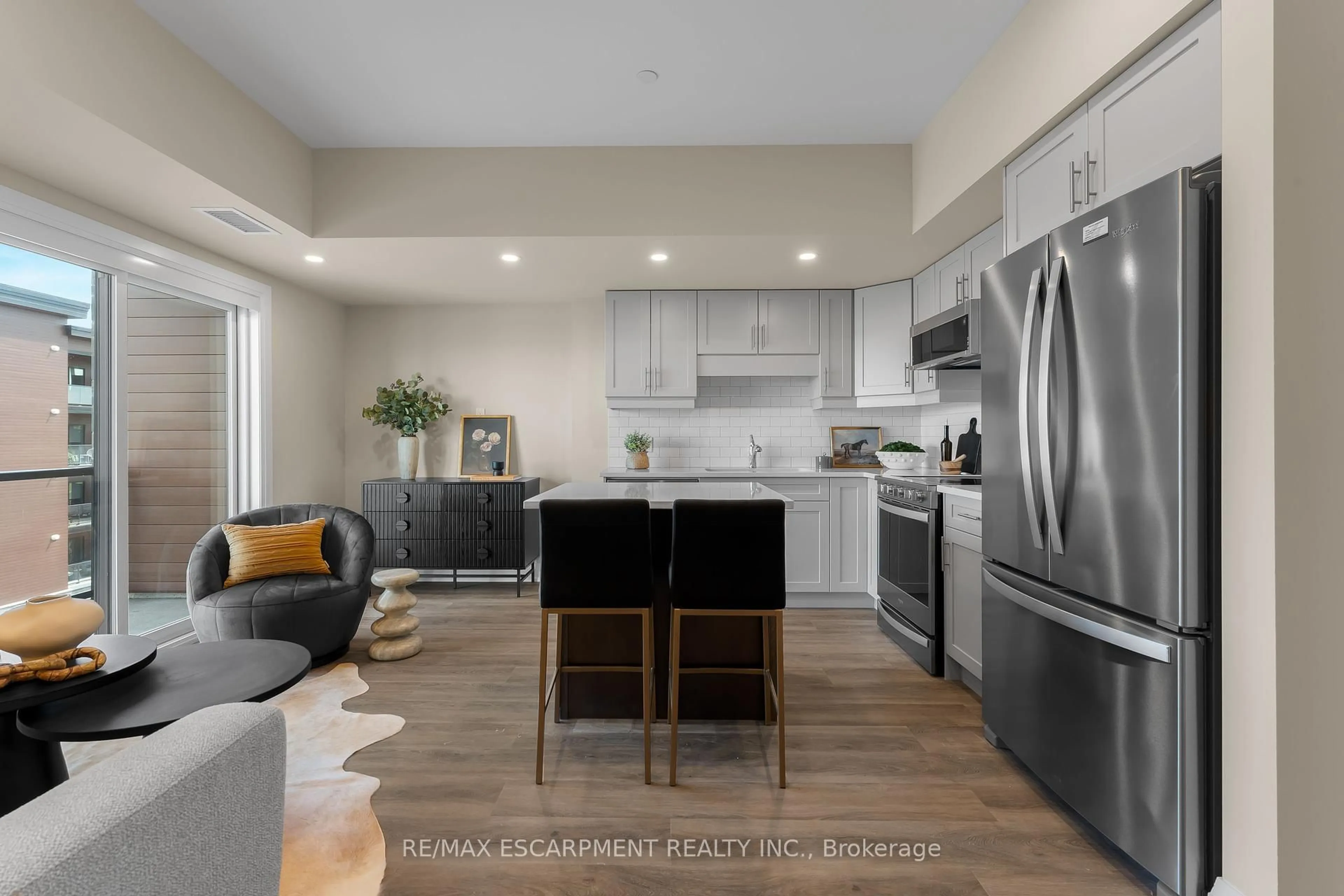 Open concept kitchen, unknown for 118 Summersides Blvd #314, Pelham Ontario L0E 1E1