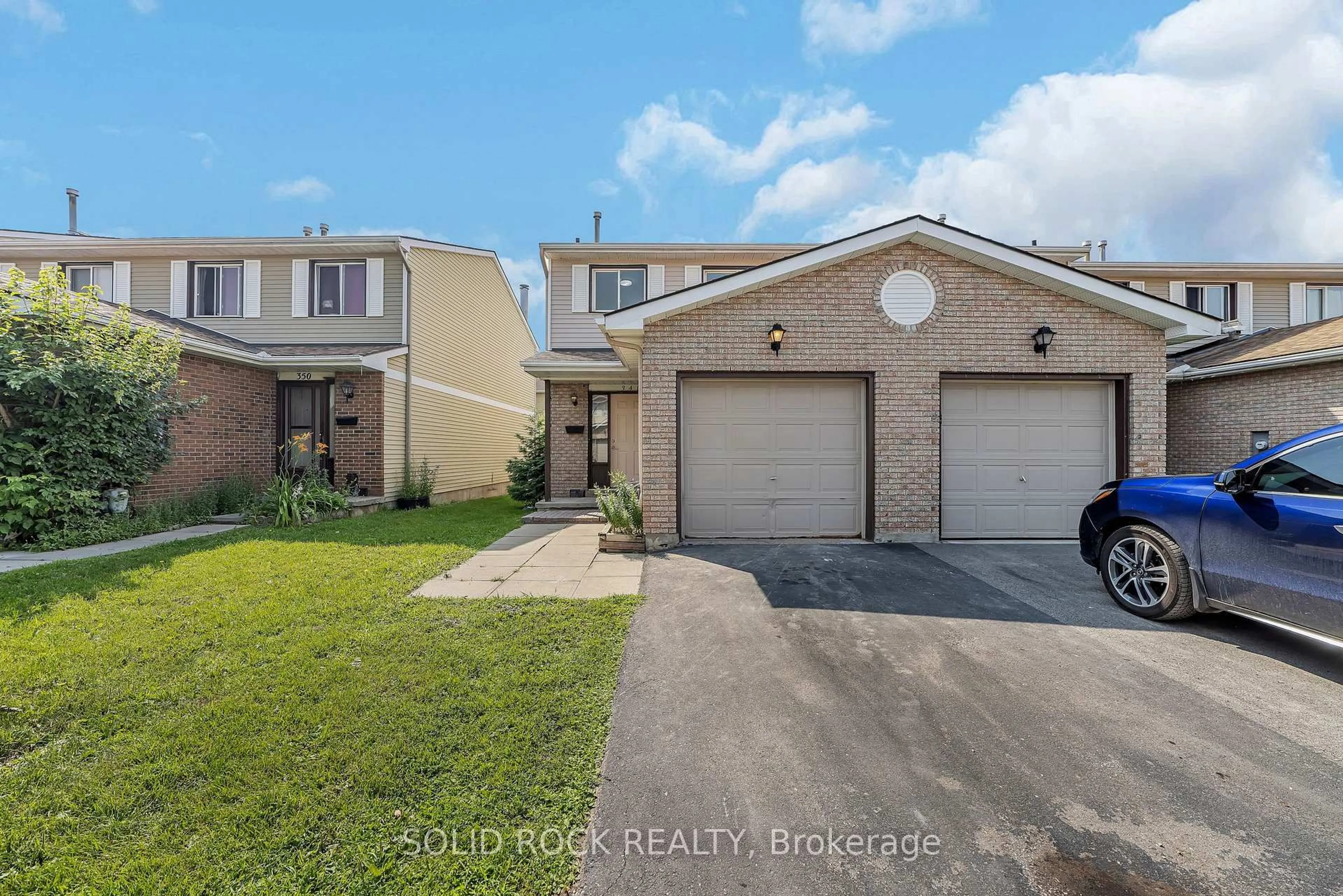 A pic from outside/outdoor area/front of a property/back of a property/a pic from drone, street for 348 Monica Cres, Orleans Ontario K1E 3N5