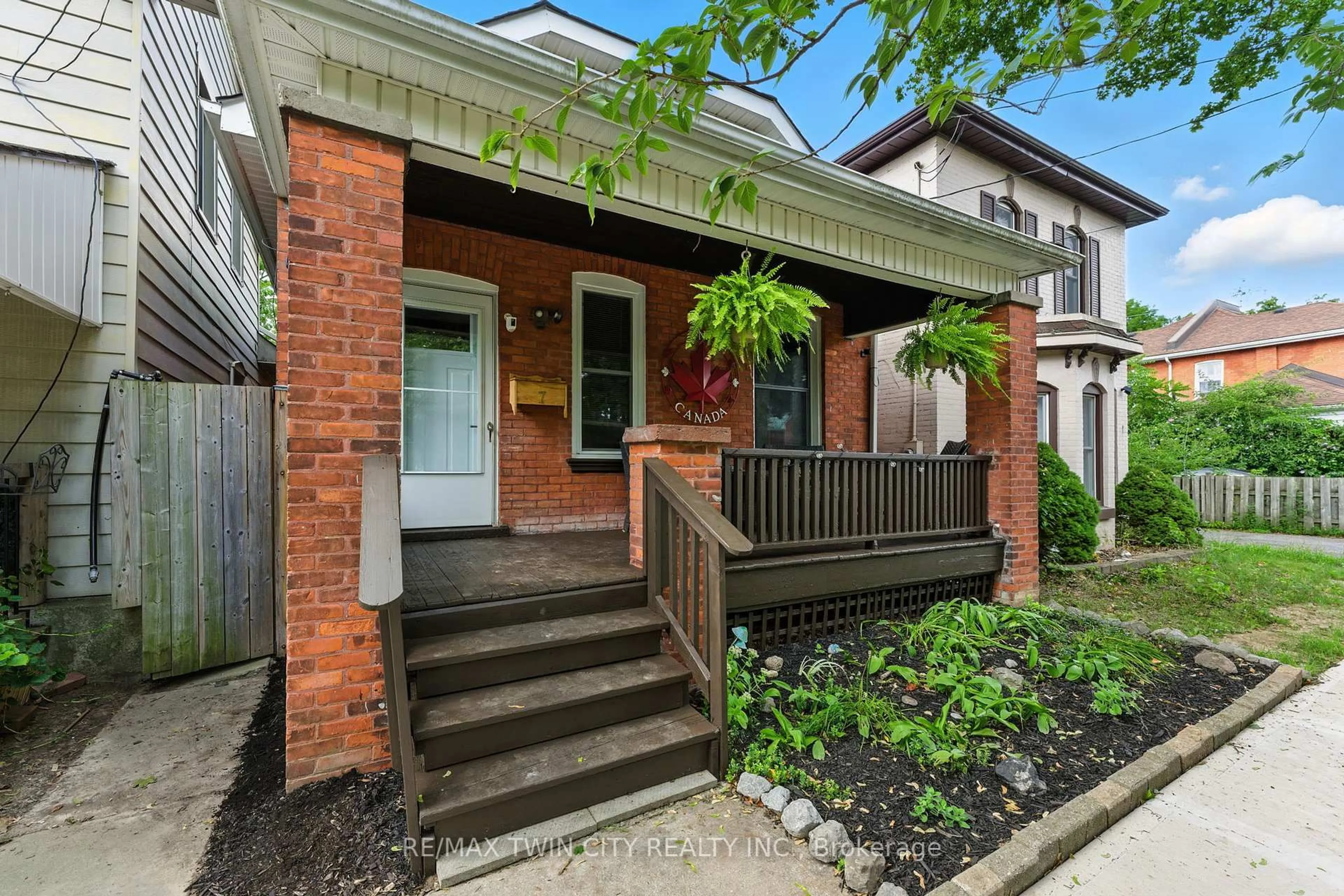 Home with brick exterior material, street for 7 Superior St, Brantford Ontario N3S 2J9