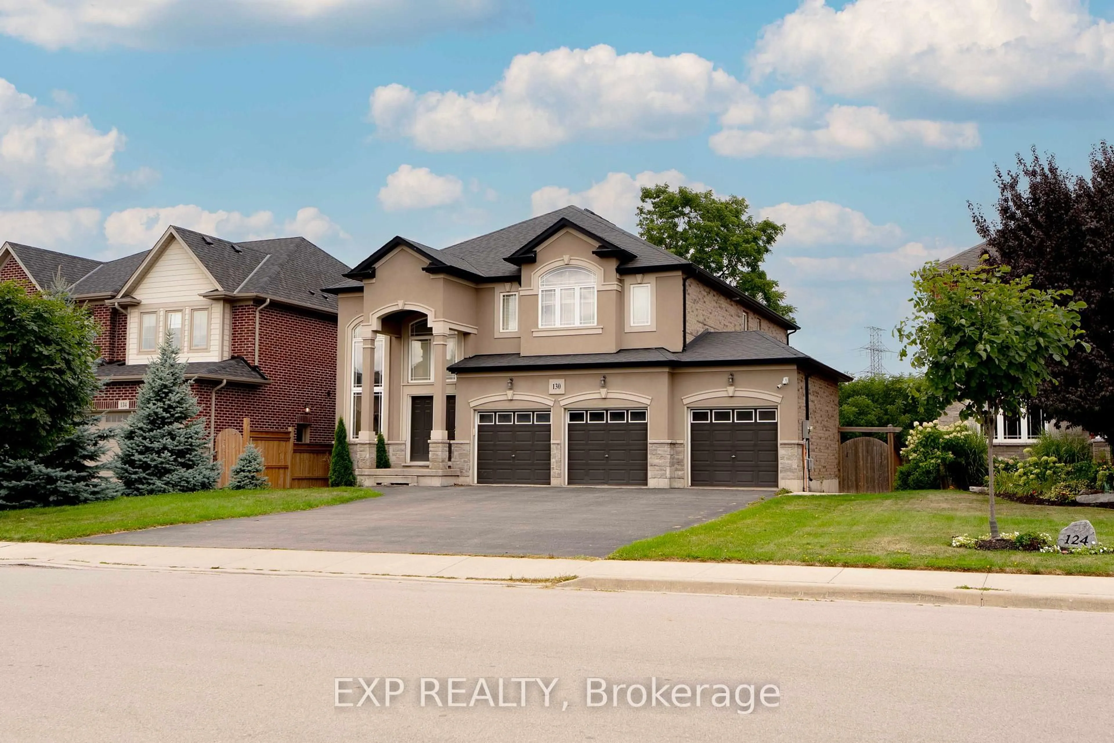 Home with brick exterior material, street for 130 Kingsview Dr, Hamilton Ontario L8J 3X5
