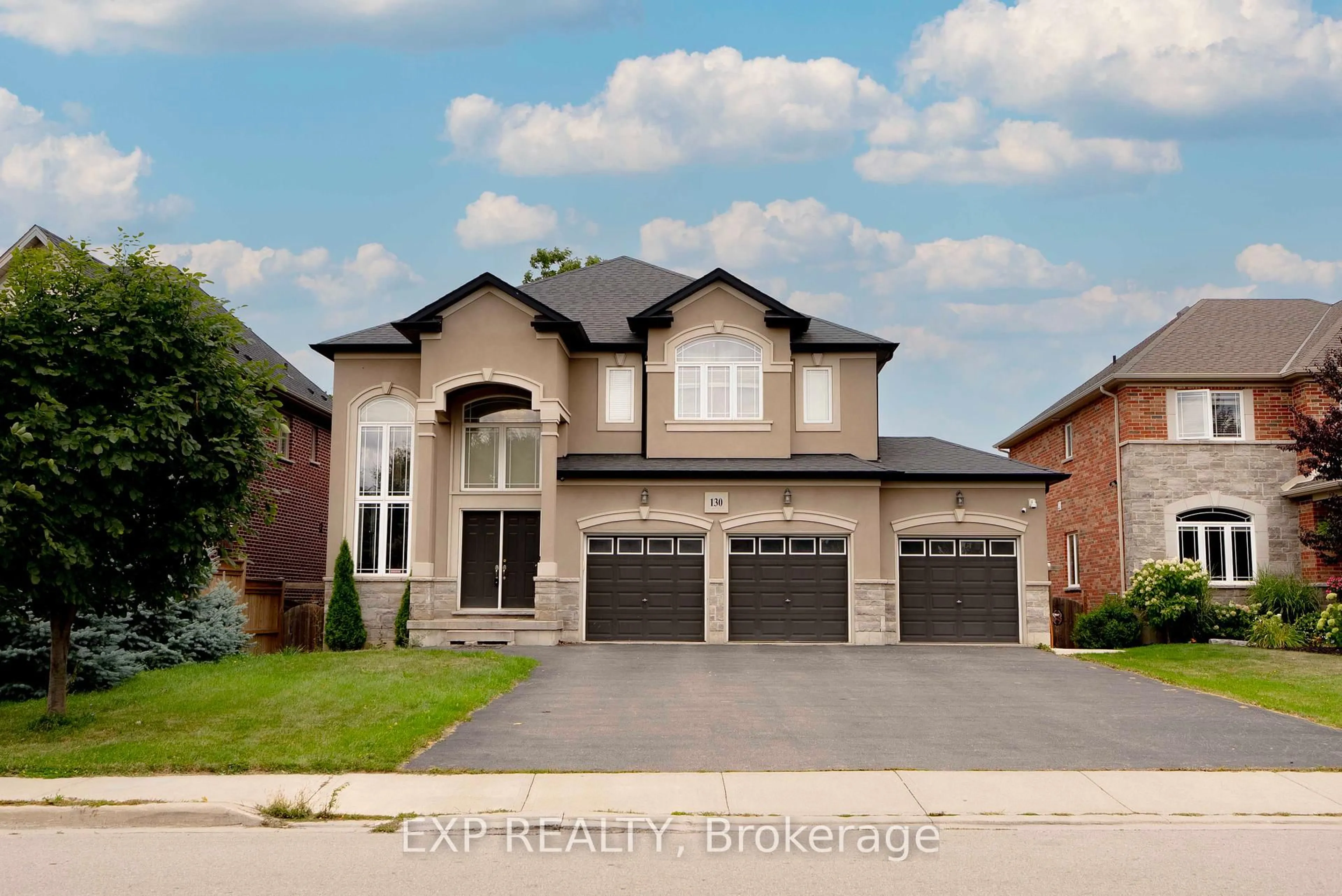 Home with brick exterior material, street for 130 Kingsview Dr, Hamilton Ontario L8J 3X5
