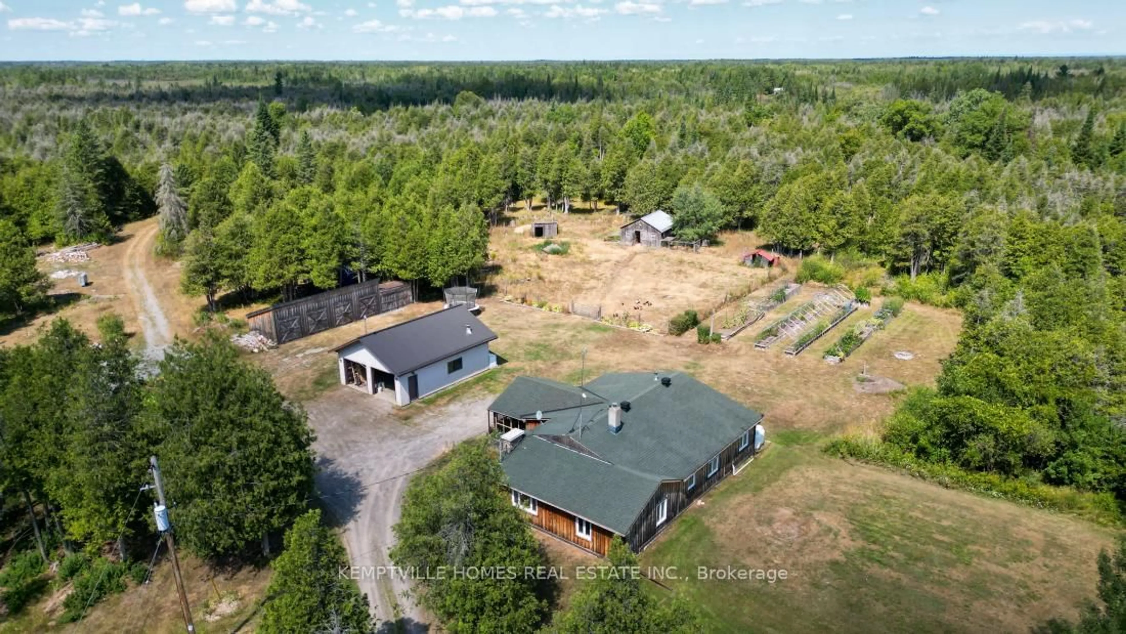 A pic from outside/outdoor area/front of a property/back of a property/a pic from drone, unknown for 4095 Paden Rd, North Gower Ontario K0A 2T0