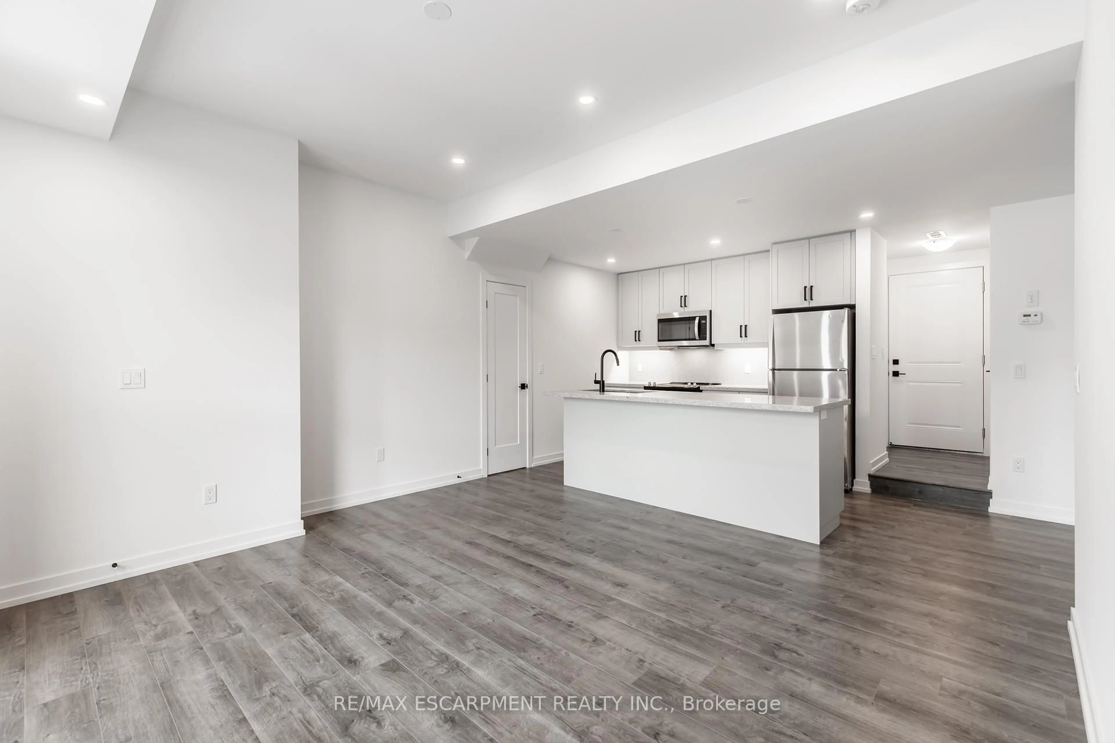 Open concept kitchen, unknown for 243 Burke St, Hamilton Ontario L0R 2H7
