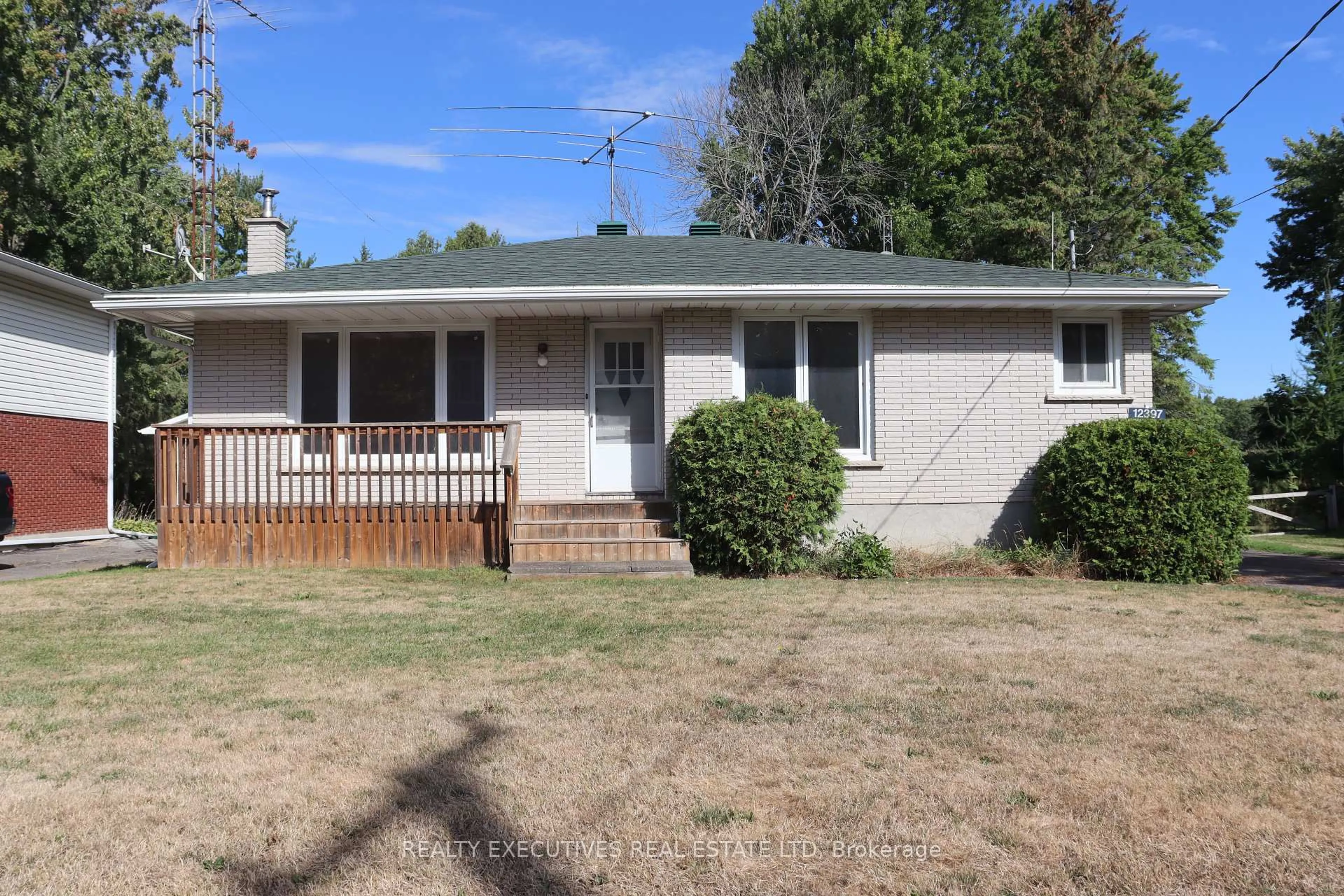 Home with vinyl exterior material, street for 12397 County Rd 18 Rd, South Dundas Ontario K0C 2H0