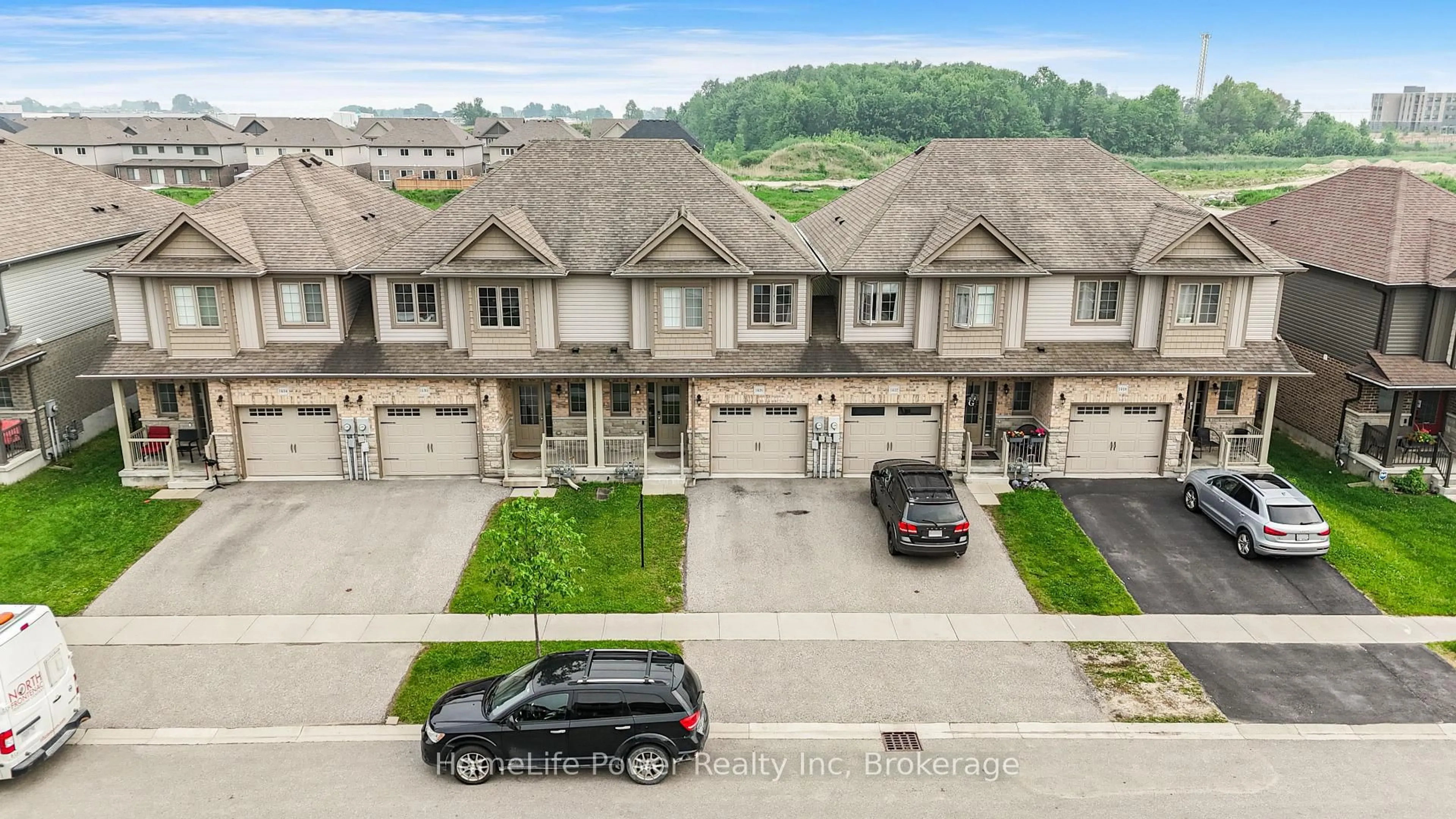 A pic from outside/outdoor area/front of a property/back of a property/a pic from drone, street for 1426 Caen Ave, Woodstock Ontario N4T 0J7