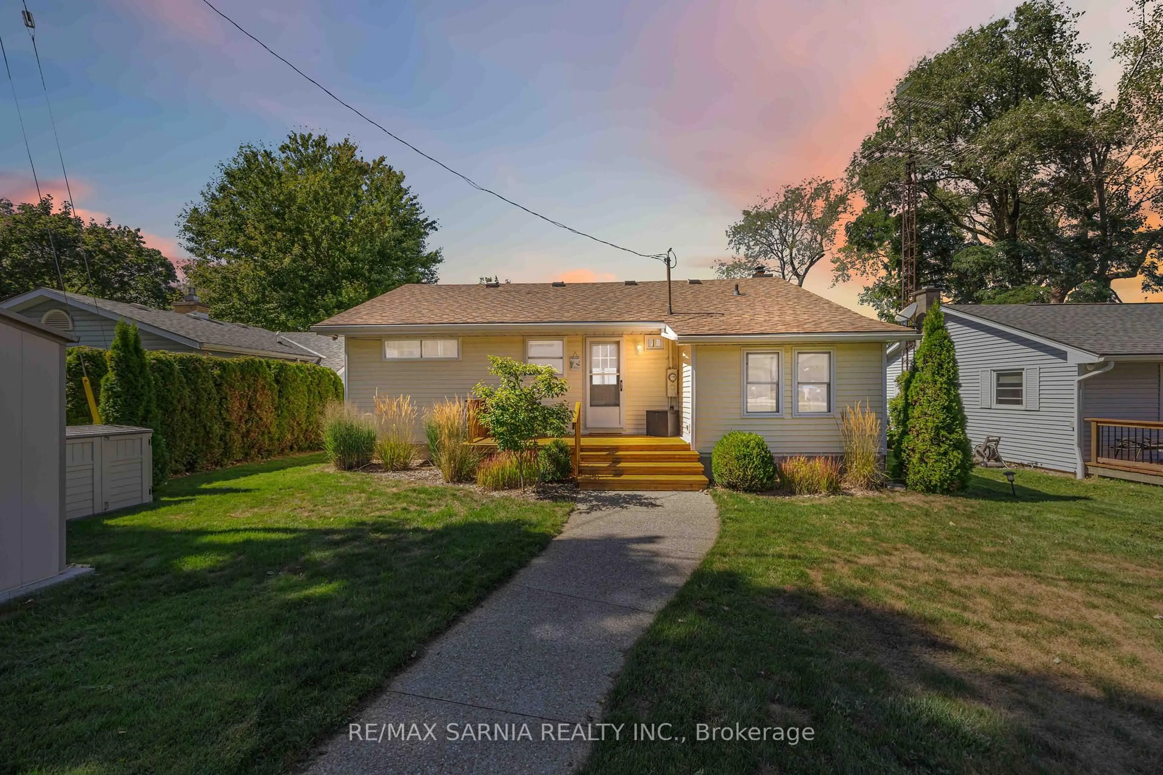 A pic from outside/outdoor area/front of a property/back of a property/a pic from drone, street for 5332 Broadview Ave, Lambton Shores Ontario N0N 1J7