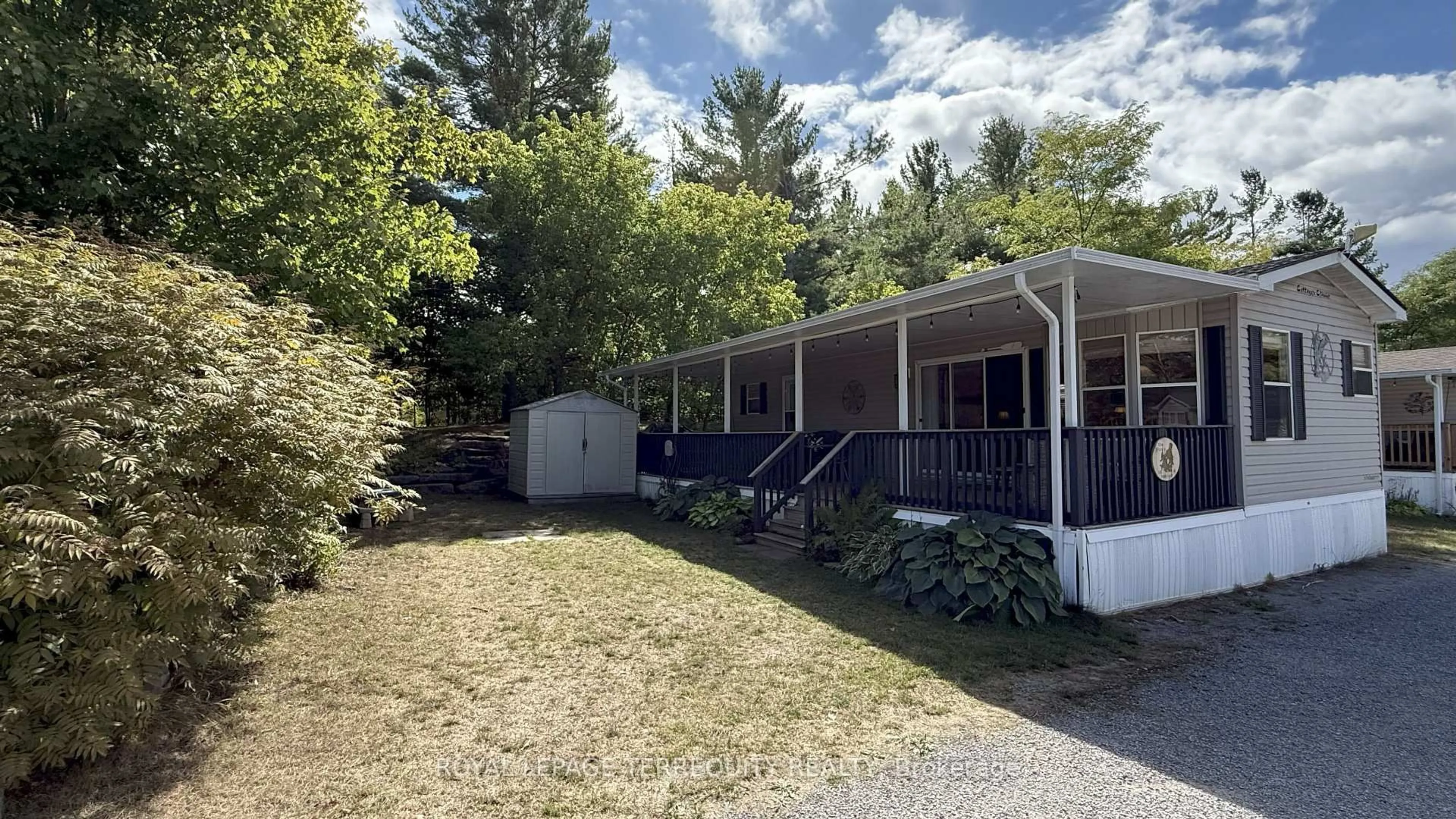 Unknown for 328 Rockview Rd, Selwyn Ontario K0L 2H0