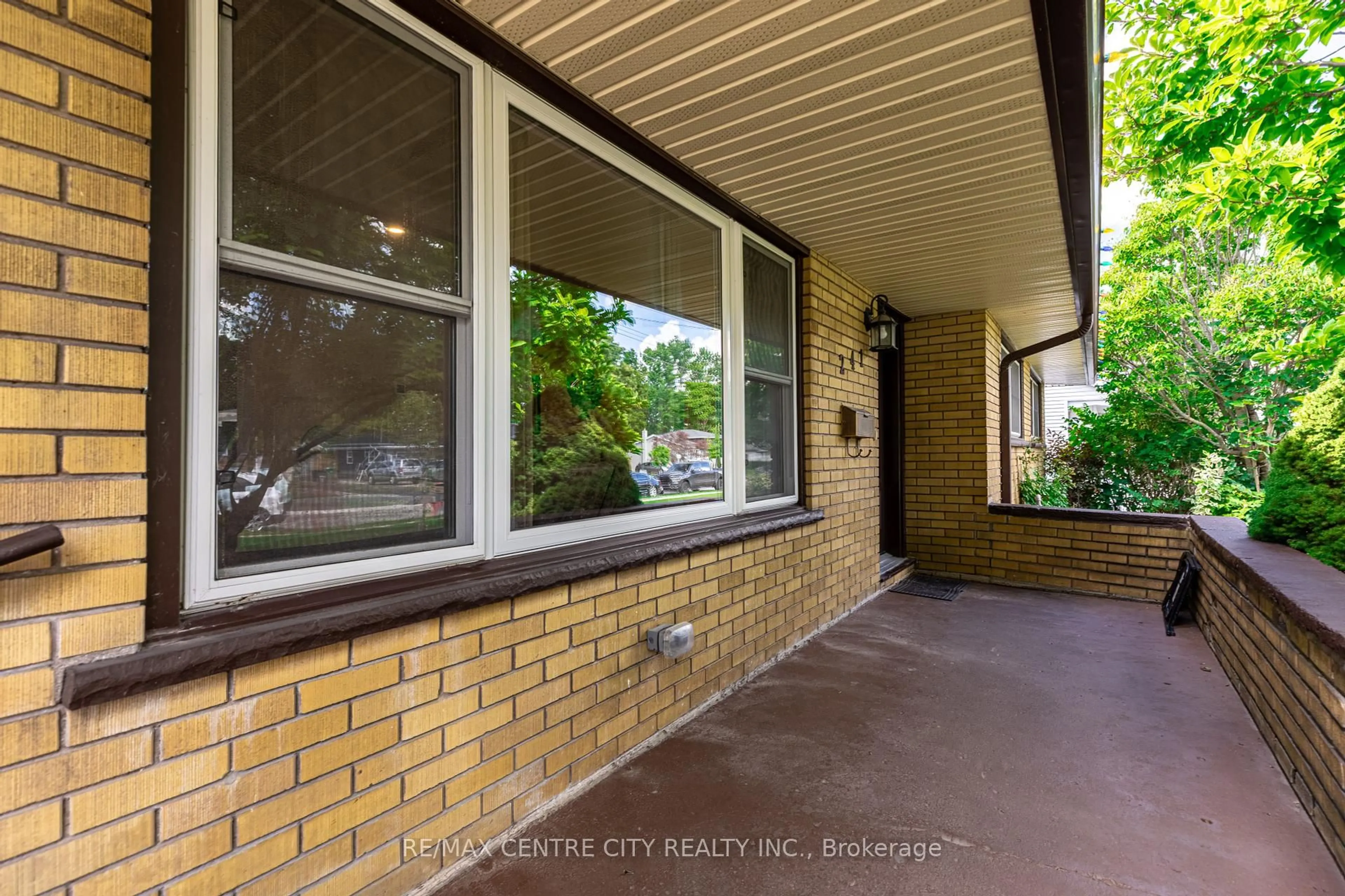 Patio, street for 241 Forest Ave, St. Thomas Ontario N5R 2K5