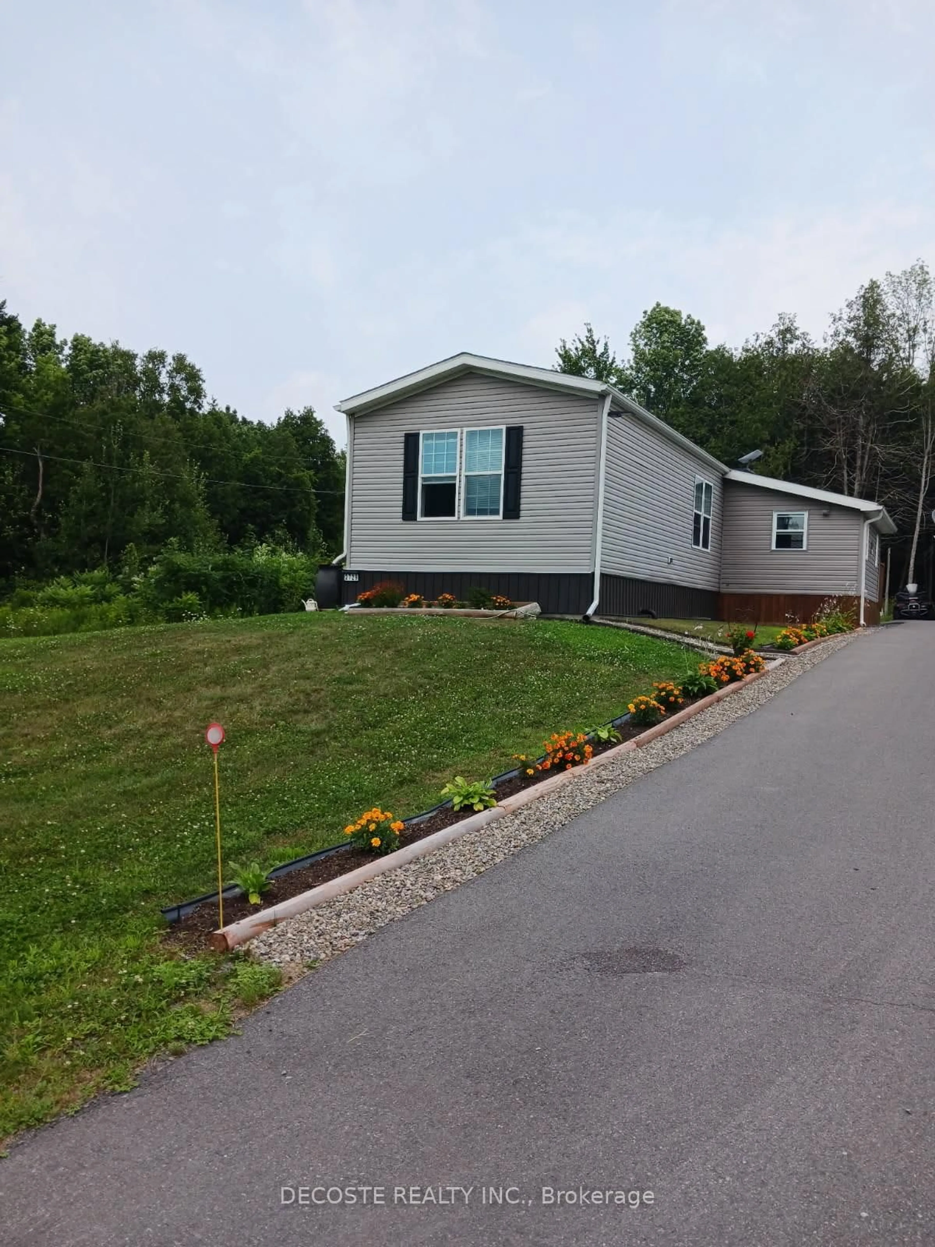 Home with vinyl exterior material, street for 2729 Crows Nest Private Lane, North Stormont Ontario K0C 1T0