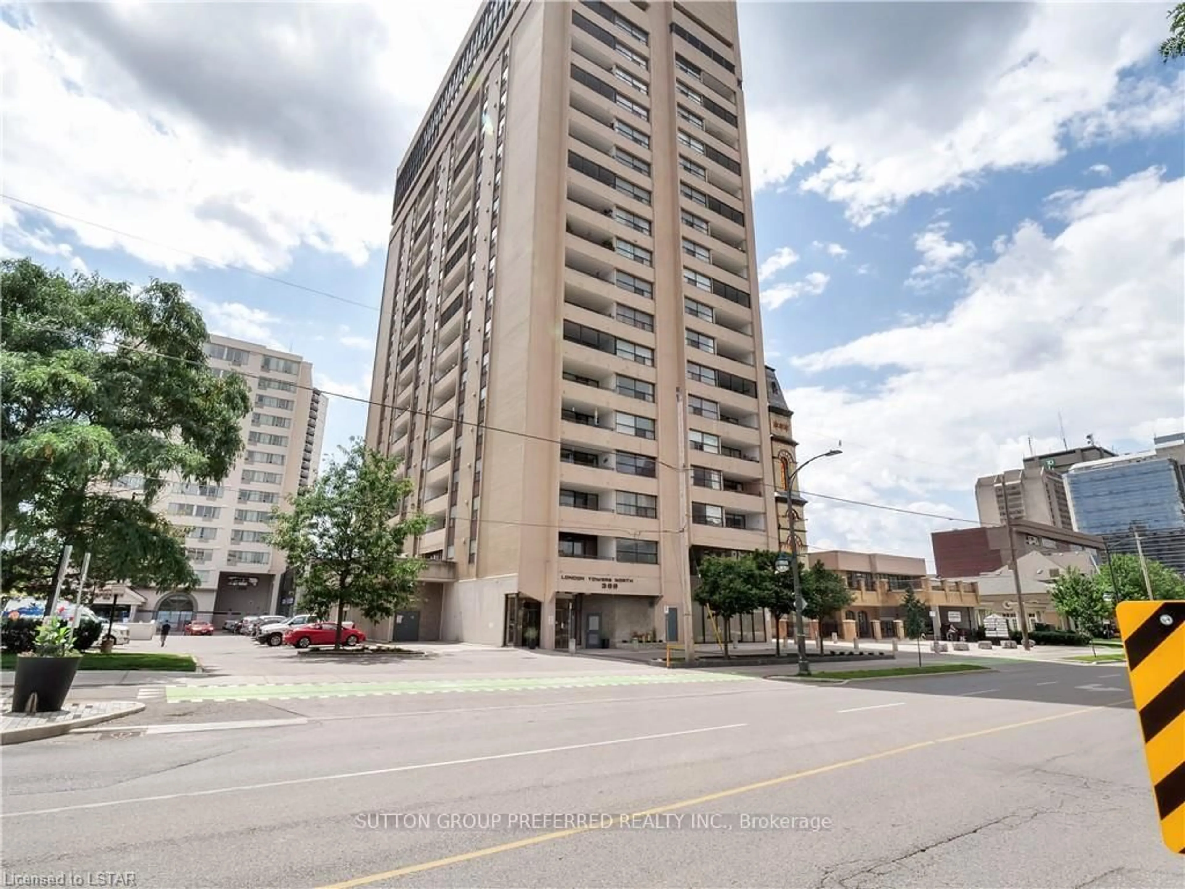 Unknown for 389 Dundas St #2404, London East Ontario N6B 3L5