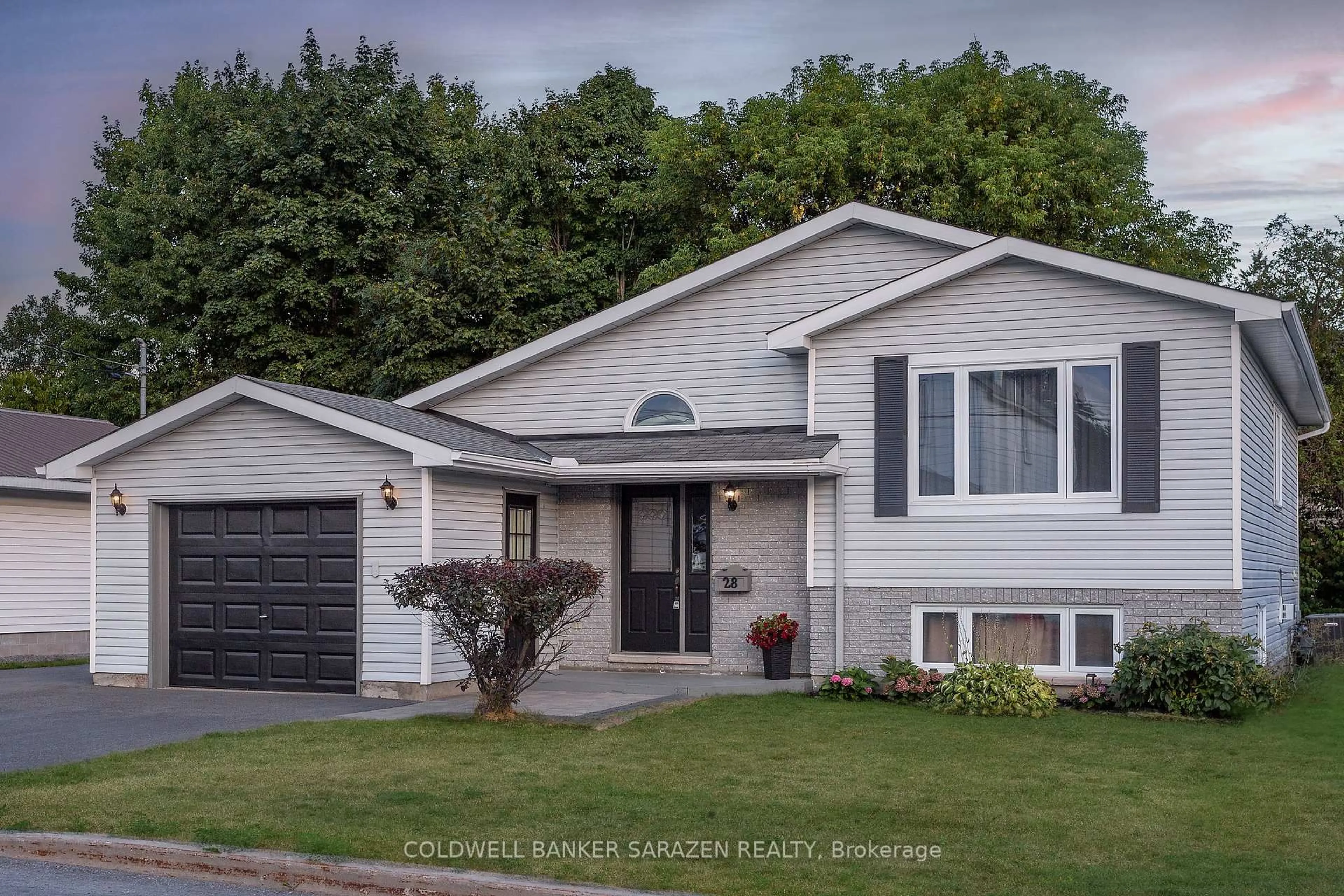 Home with vinyl exterior material, street for 28 Landrigan St, Arnprior Ontario K7S 2S6