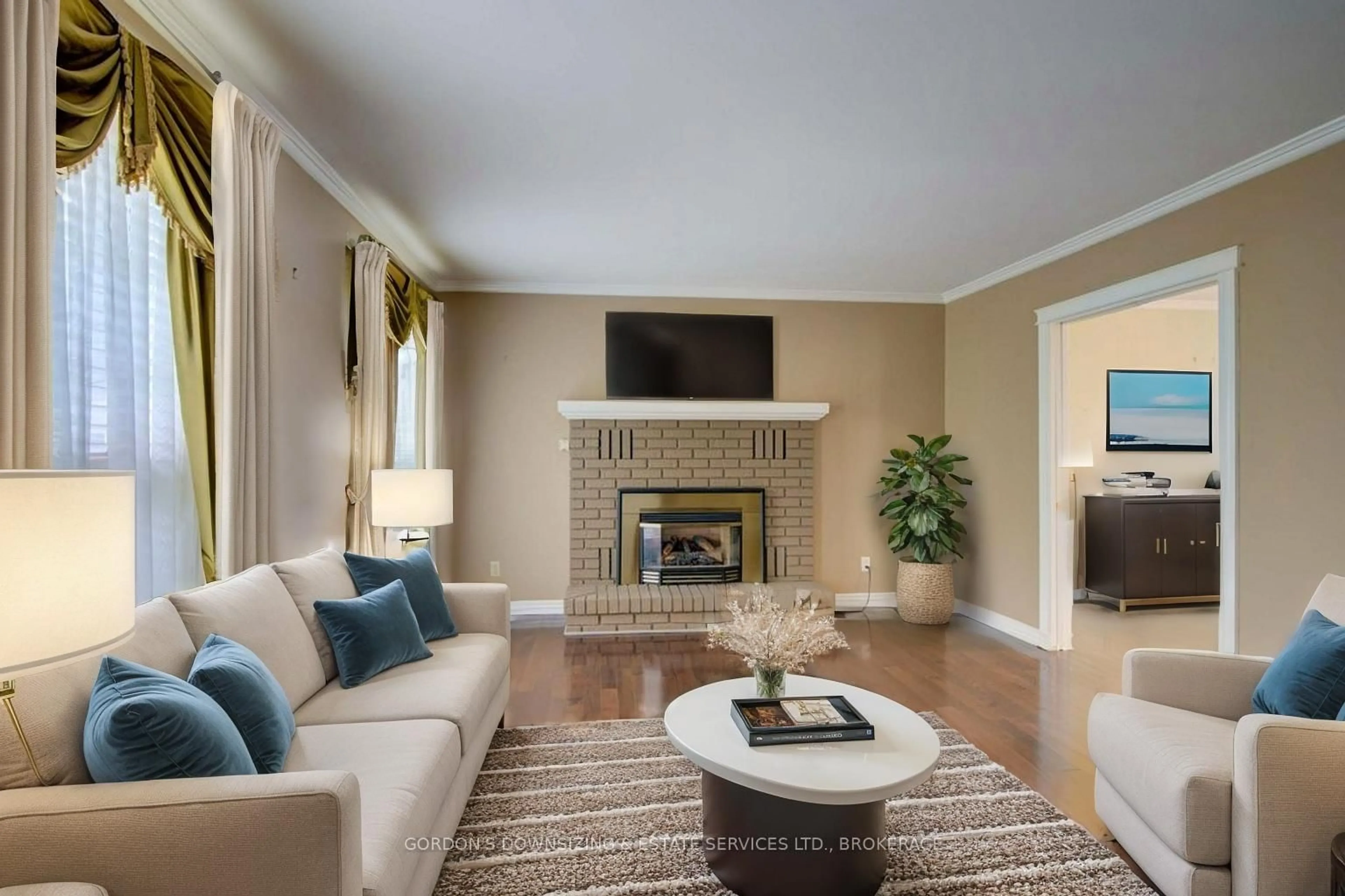 Living room with furniture, unknown for 1101 Burnside Dr, Elizabethtown-Kitley Ontario K6V 5T1