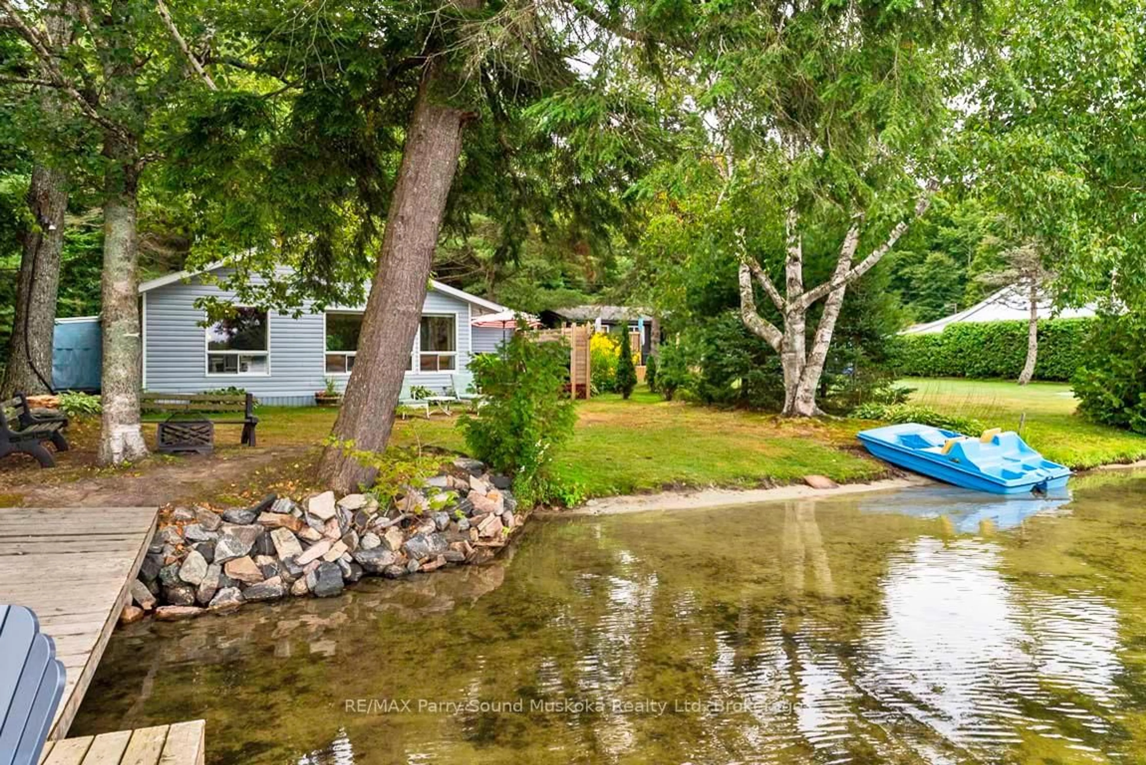 Patio, water/lake/river/ocean view for 4 Mckechnie Rd, Seguin Ontario P2A 2W8