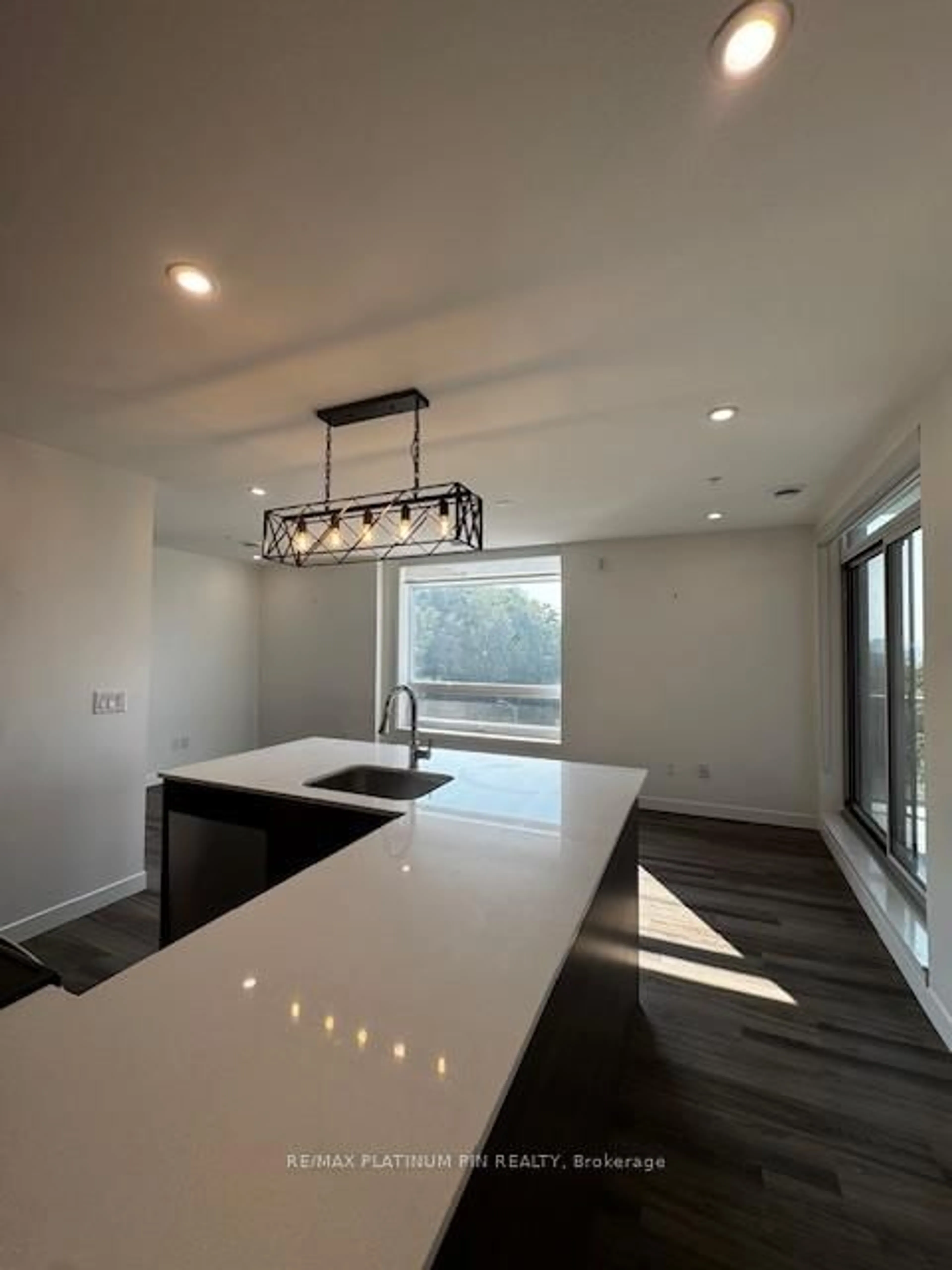 Open concept kitchen, unknown for 467 Charlton Ave #503, Hamilton Ontario L8N 0B2