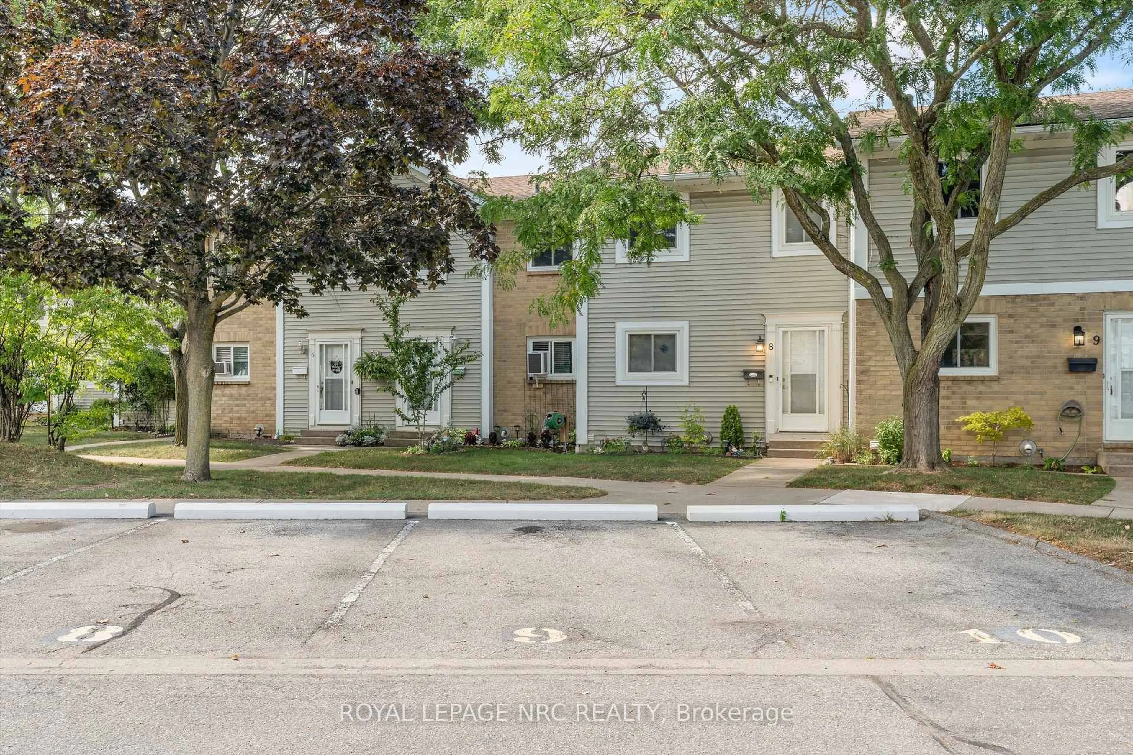 Unknown for 38 Elma St #9, St. Catharines Ontario L2N 6Z3