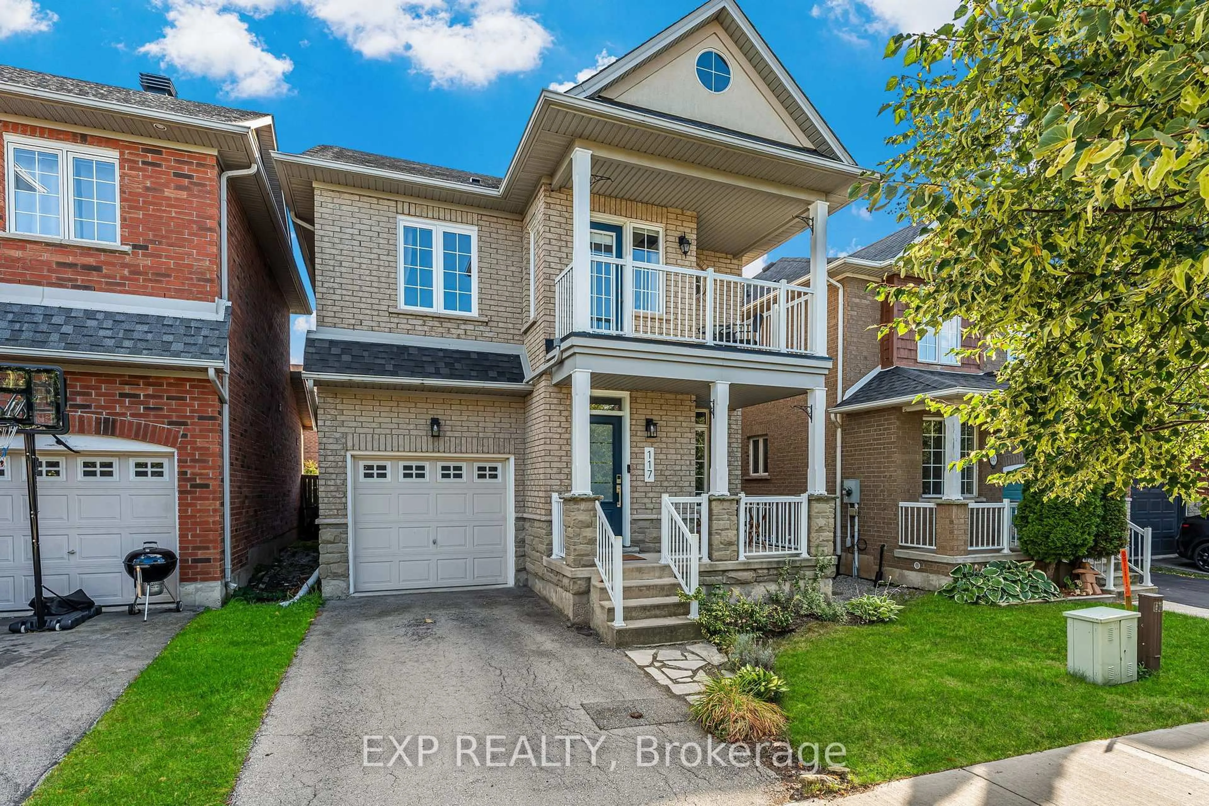 Home with brick exterior material, street for 117 Glenmeadow Cres, Hamilton Ontario L8E 6C1