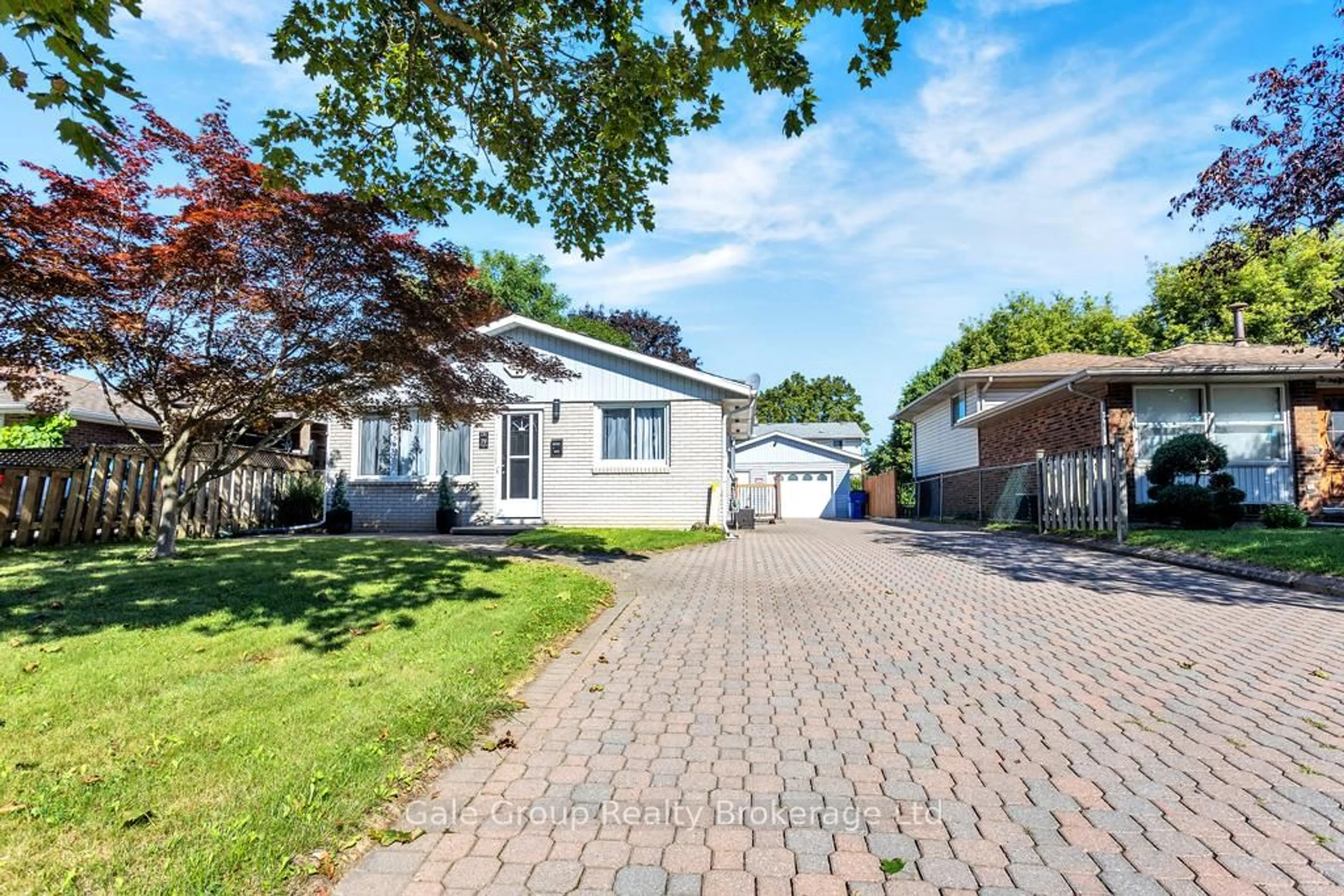 A pic from outside/outdoor area/front of a property/back of a property/a pic from drone, street for 79 St Anthony St, Chatham-Kent Ontario N7M 3Y2