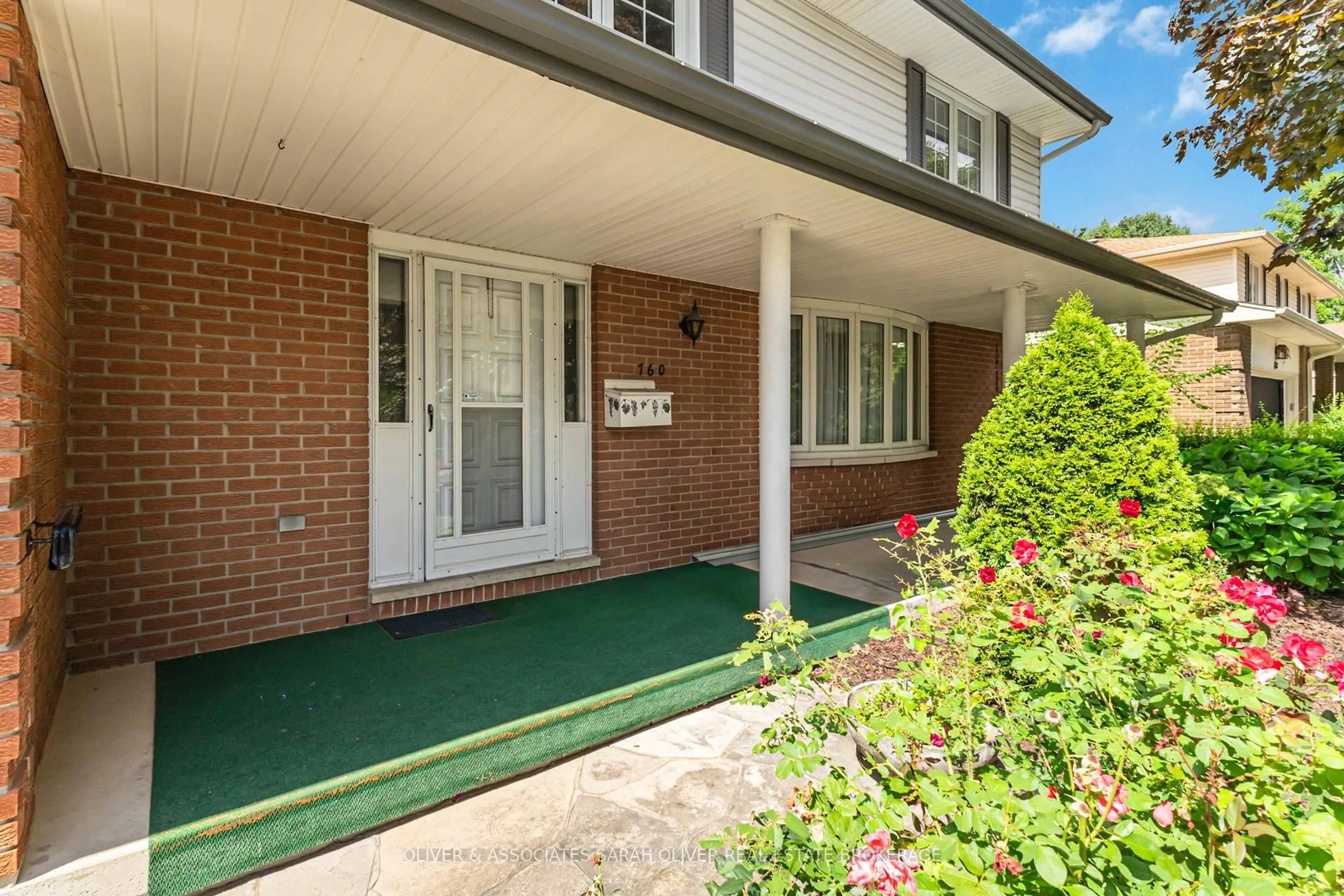 Unknown for 760 Village Green Ave, London South Ontario N6K 1H4