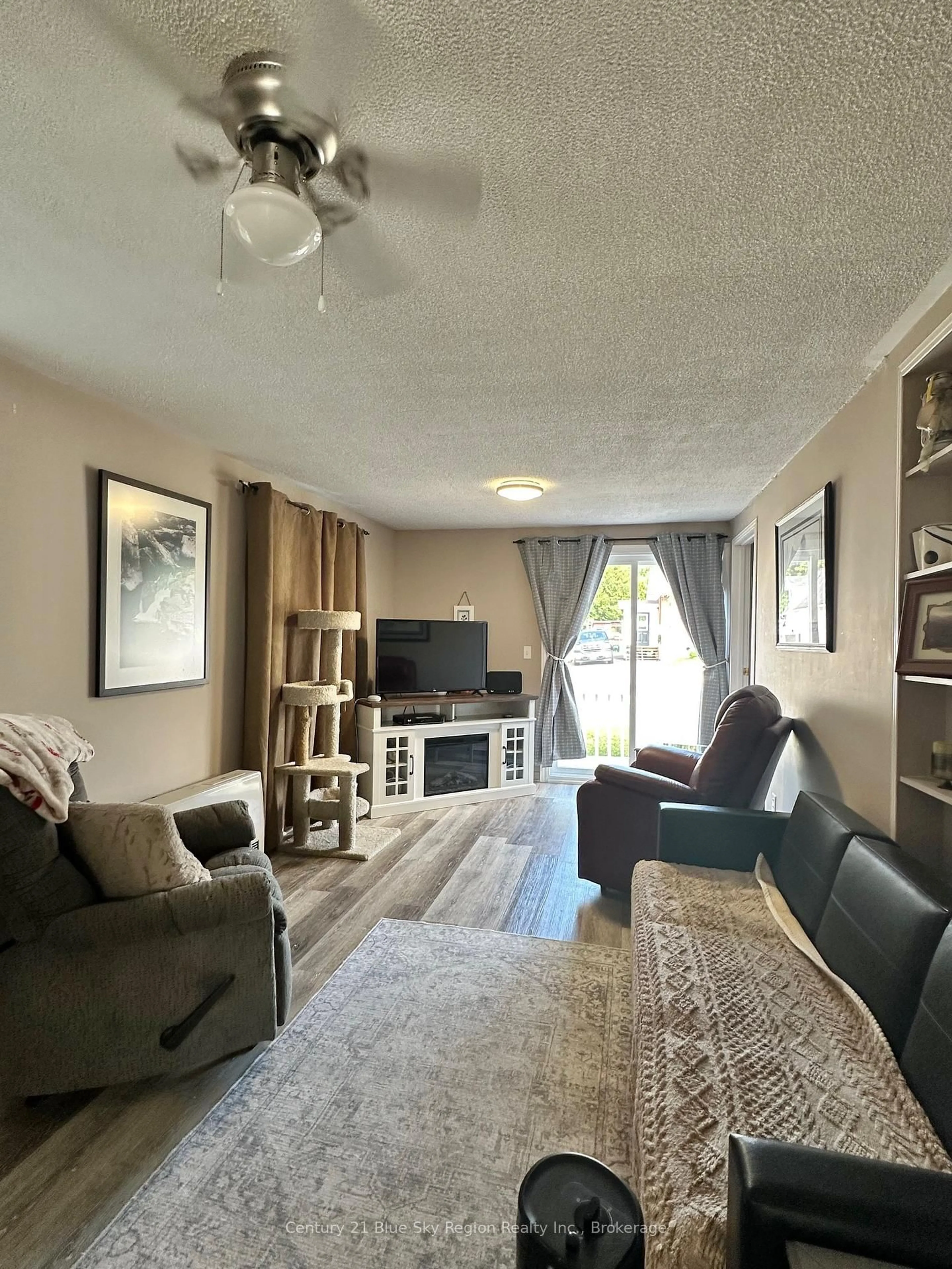 Living room with furniture, unknown for 461 McKenzie St, Mattawa Ontario P0H 1V0