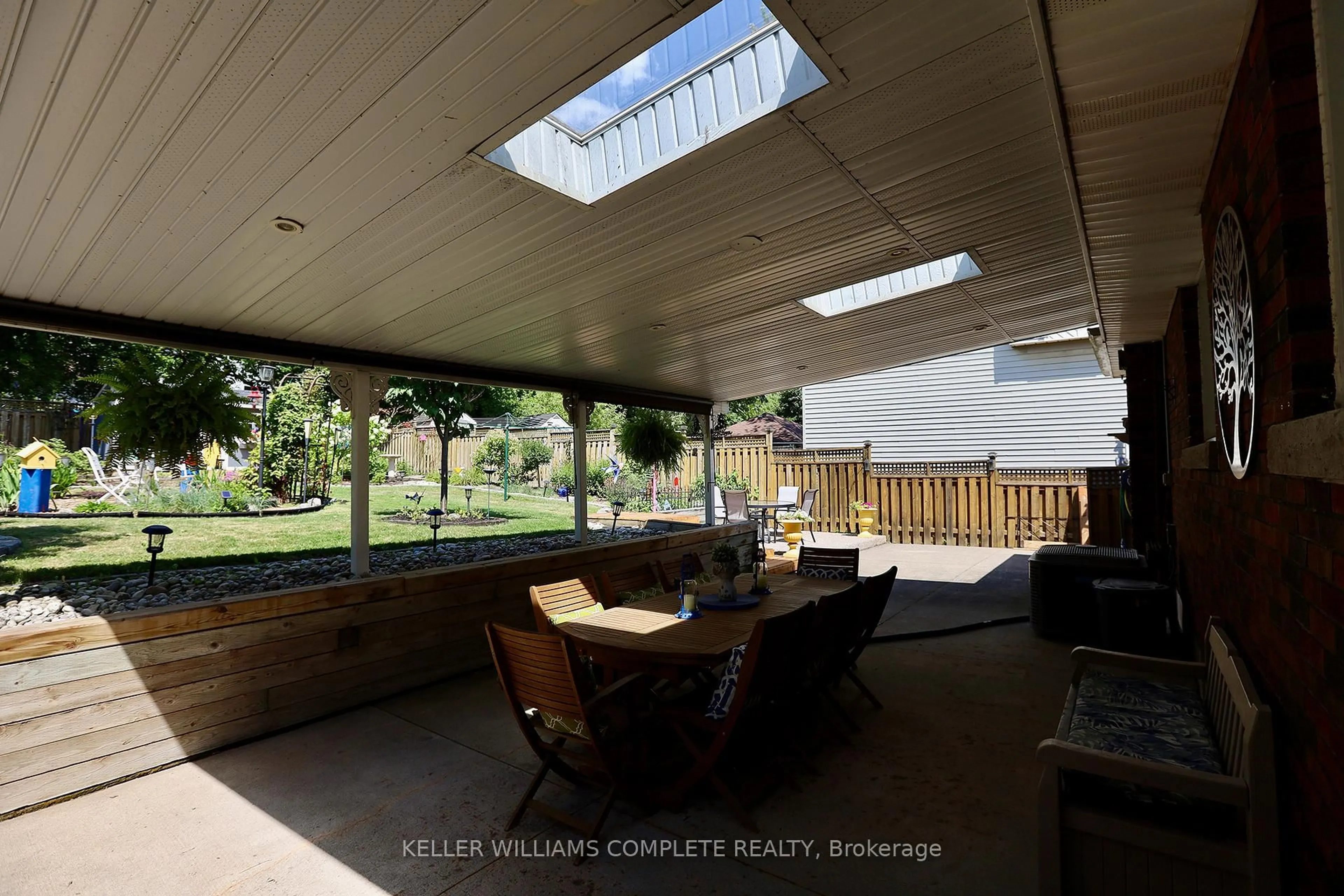 Unknown for 5533 Ontario Ave, Niagara Falls Ontario L2E 3S4