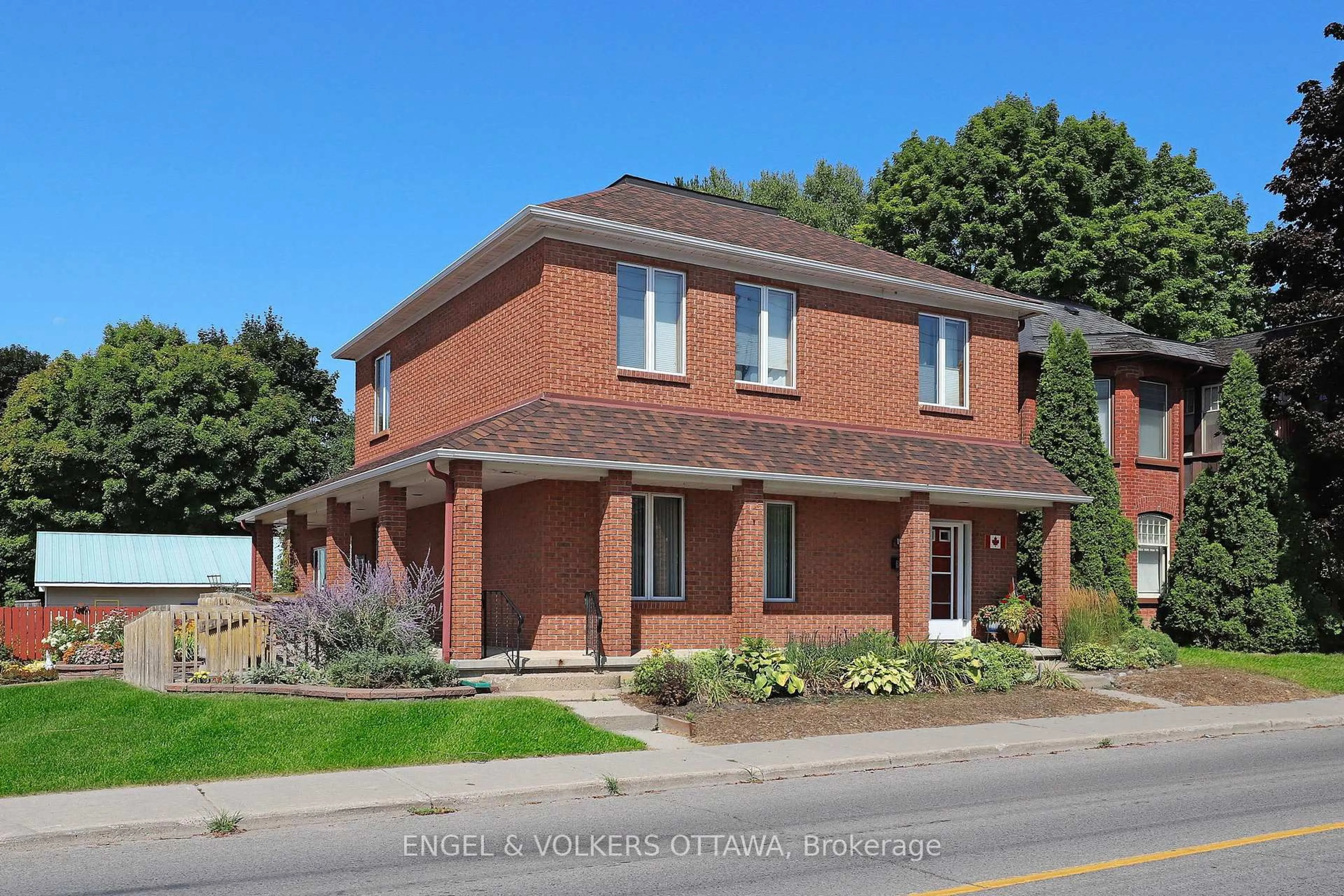 Home with brick exterior material, street for 190 John St, Arnprior Ontario K7S 2N9