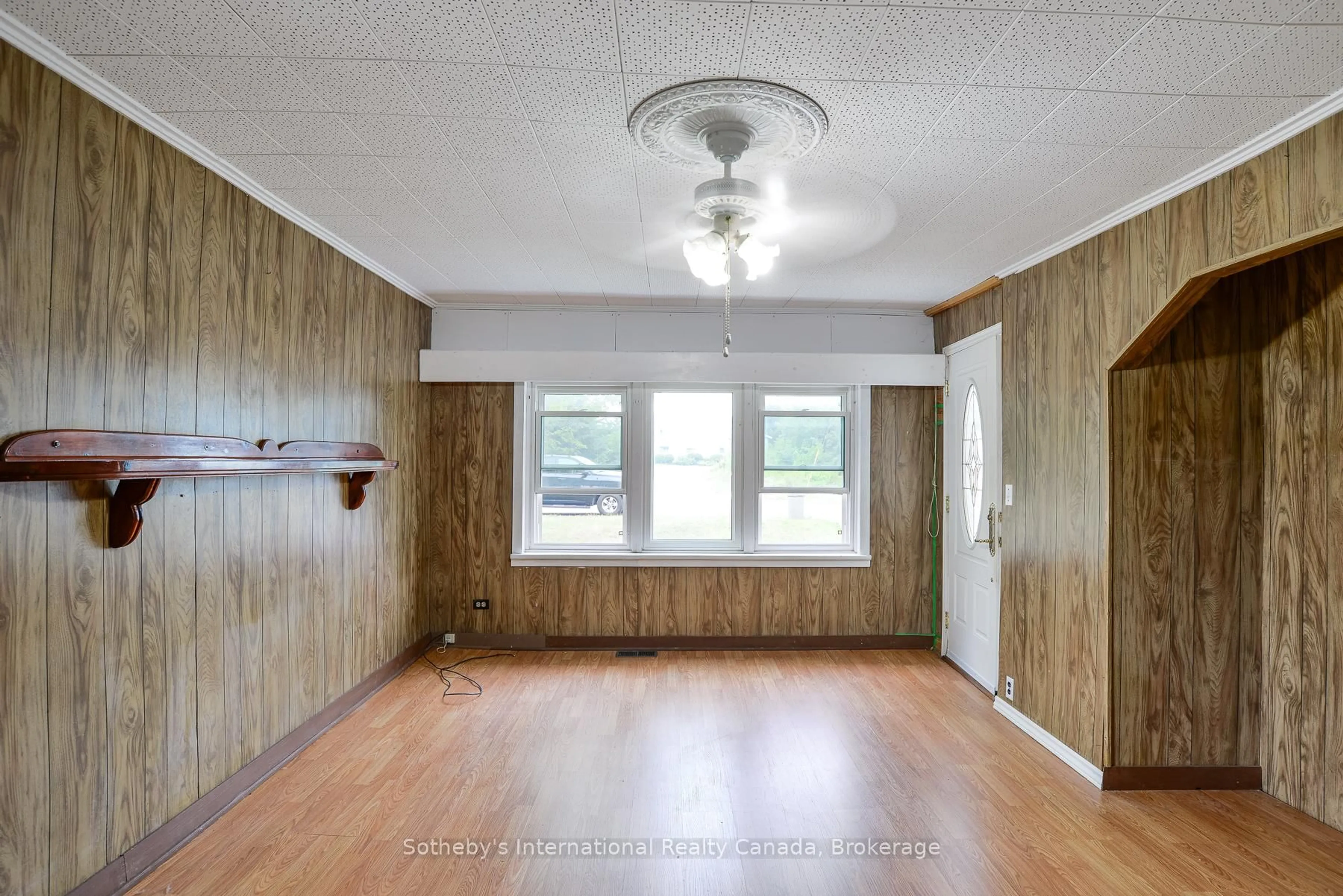 A pic of a room for 255 Clarence St, Gravenhurst Ontario P1P 1K6