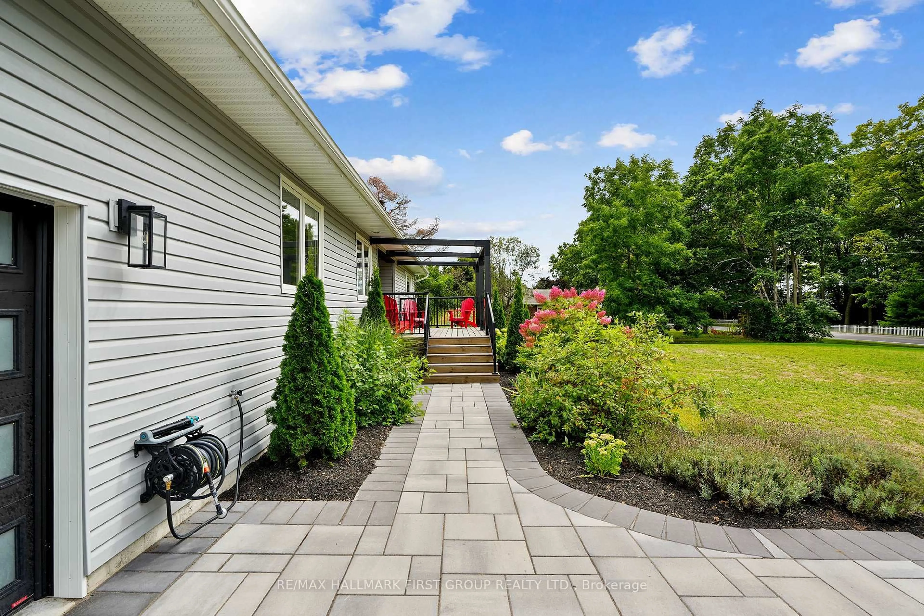 Patio, unknown for 1460 Ontario St, Cobourg Ontario K9A 0N3