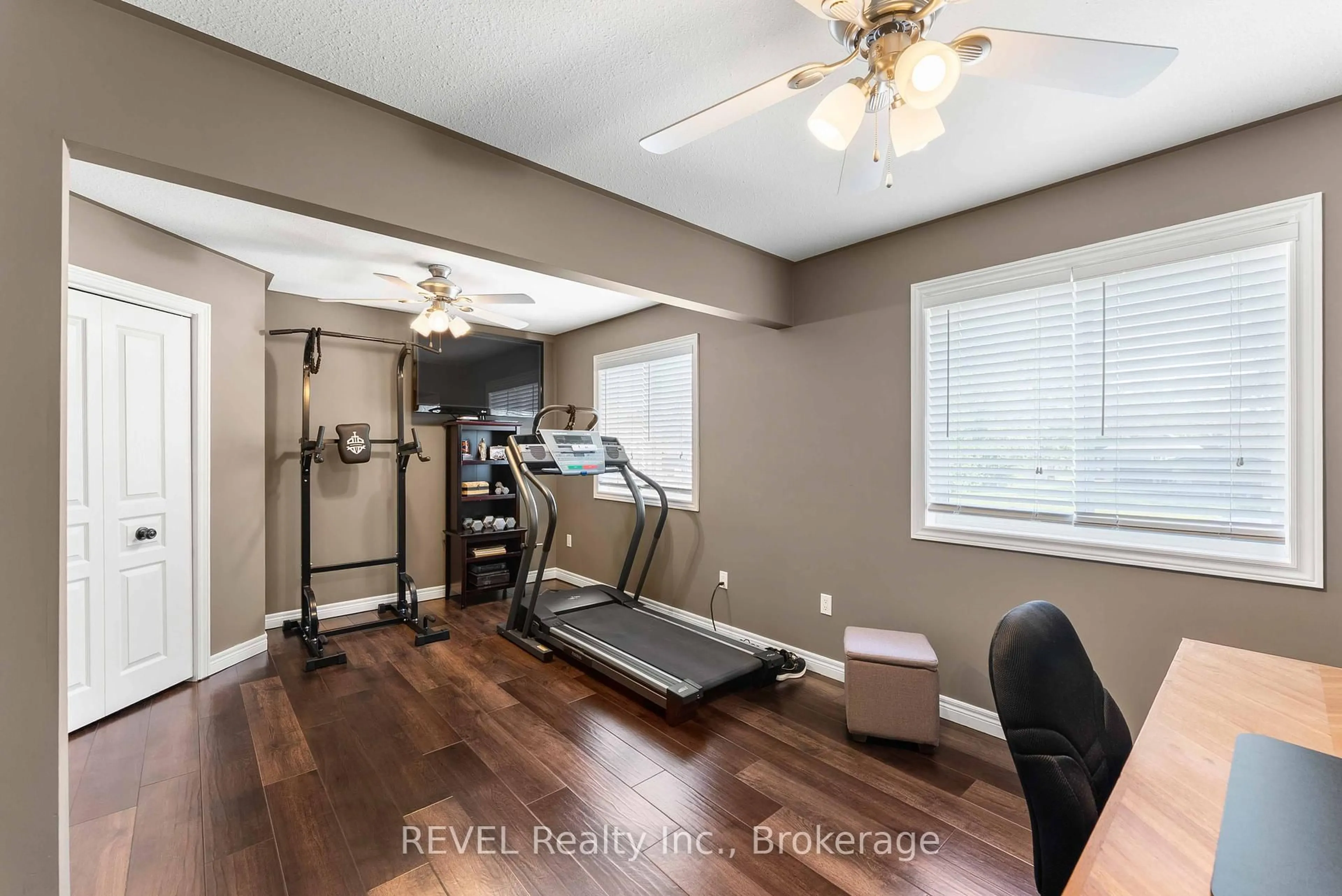 Gym or fitness room for 35 Hunter Dr, Welland Ontario L3C 7L6