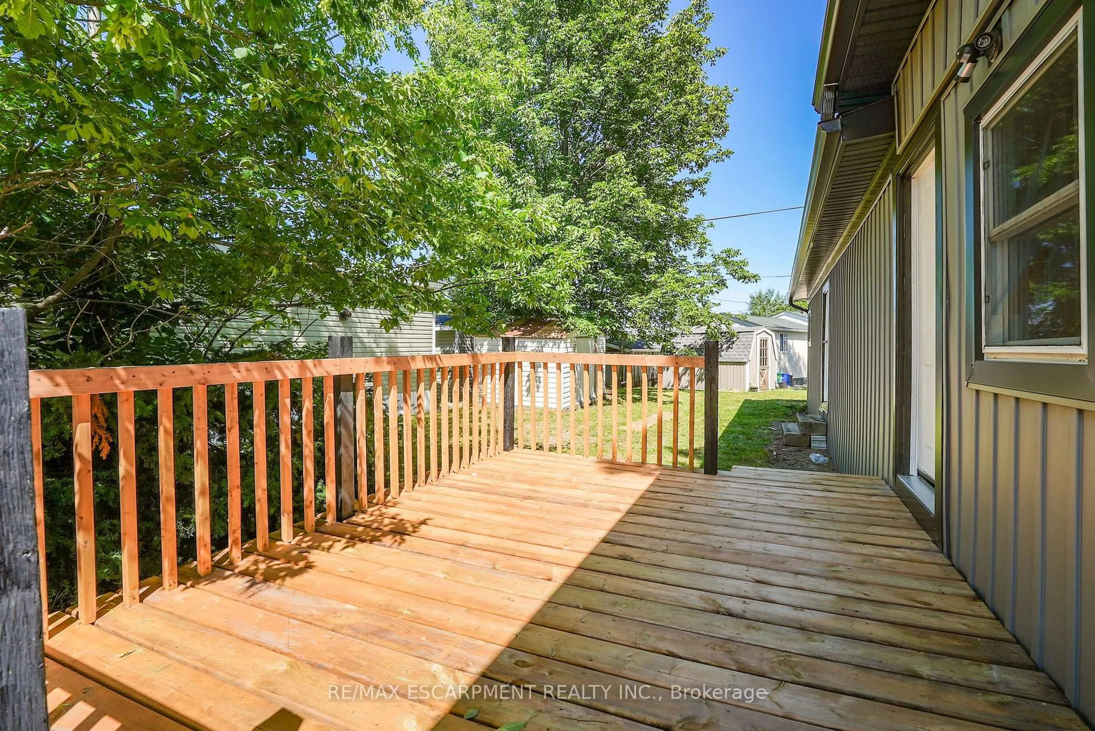 Patio, unknown for 4595 Abigail Lane, Lincoln Ontario L3J 0W1