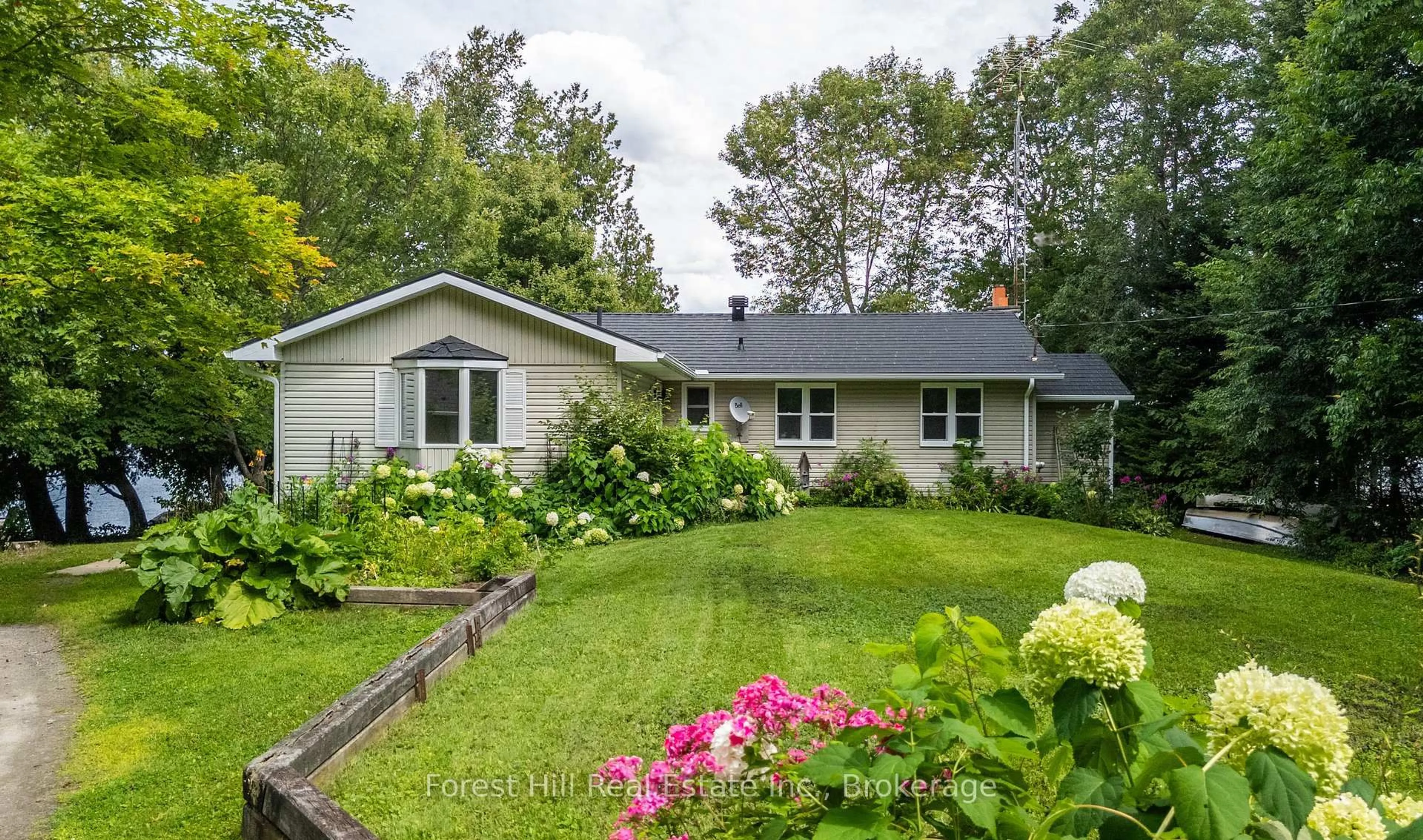 Unknown for 6 Trillium Lane, Whitestone Ontario P0A 1G0