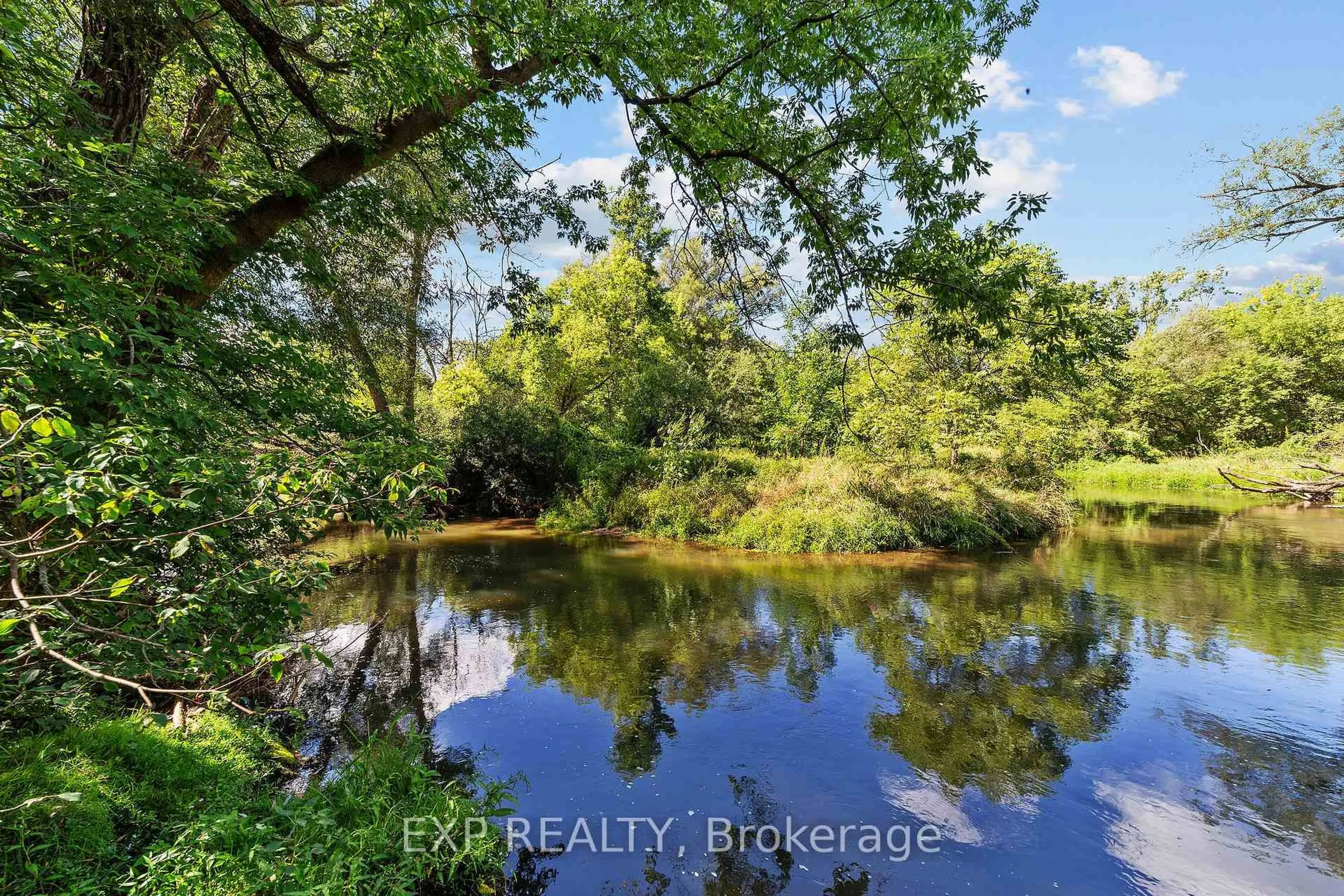A pic from outside/outdoor area/front of a property/back of a property/a pic from drone, water/lake/river/ocean view for 17 HURON St, St. Marys Ontario N4X 1C2
