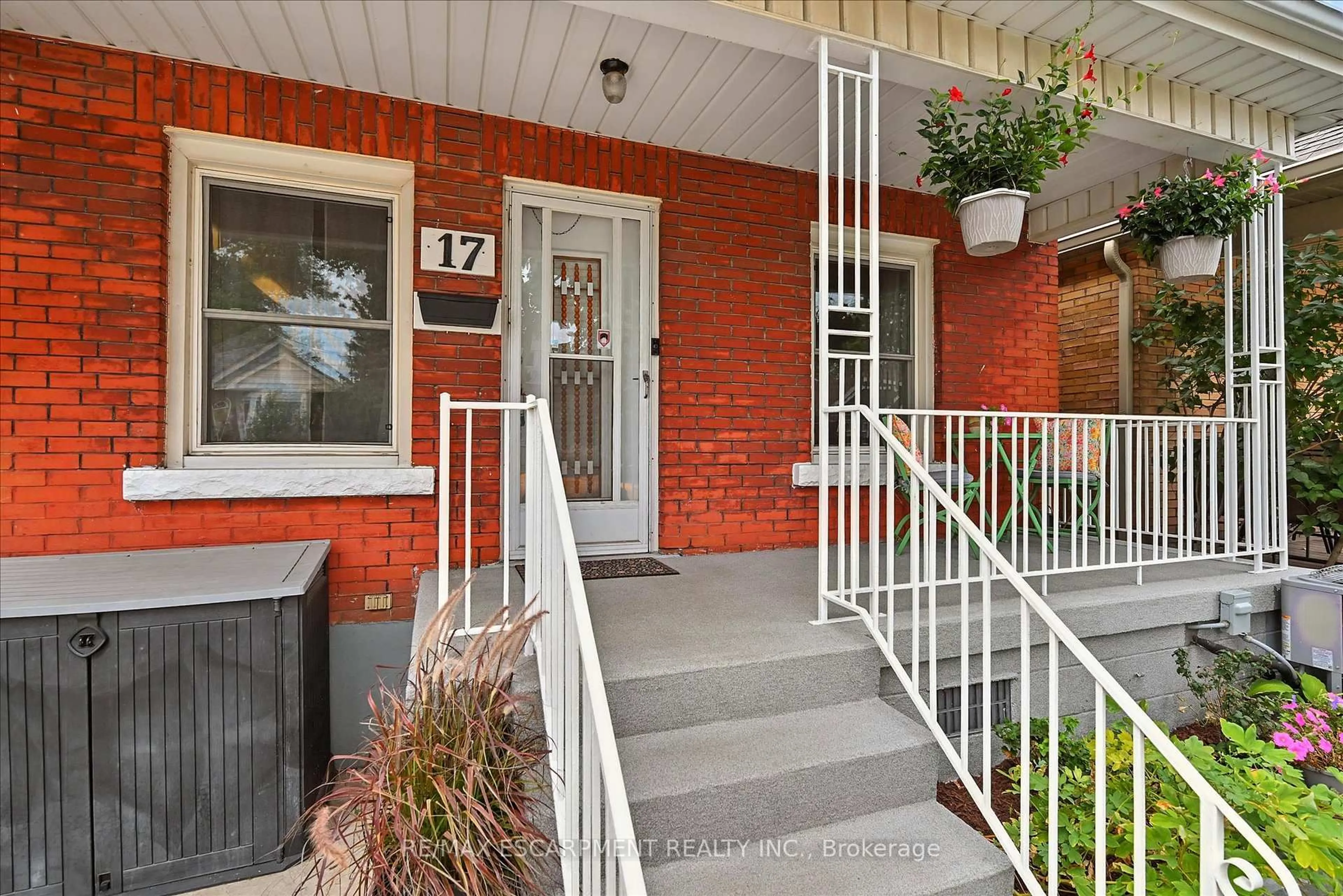 Unknown for 17 Cameron Ave, Hamilton Ontario L8H 4Y9