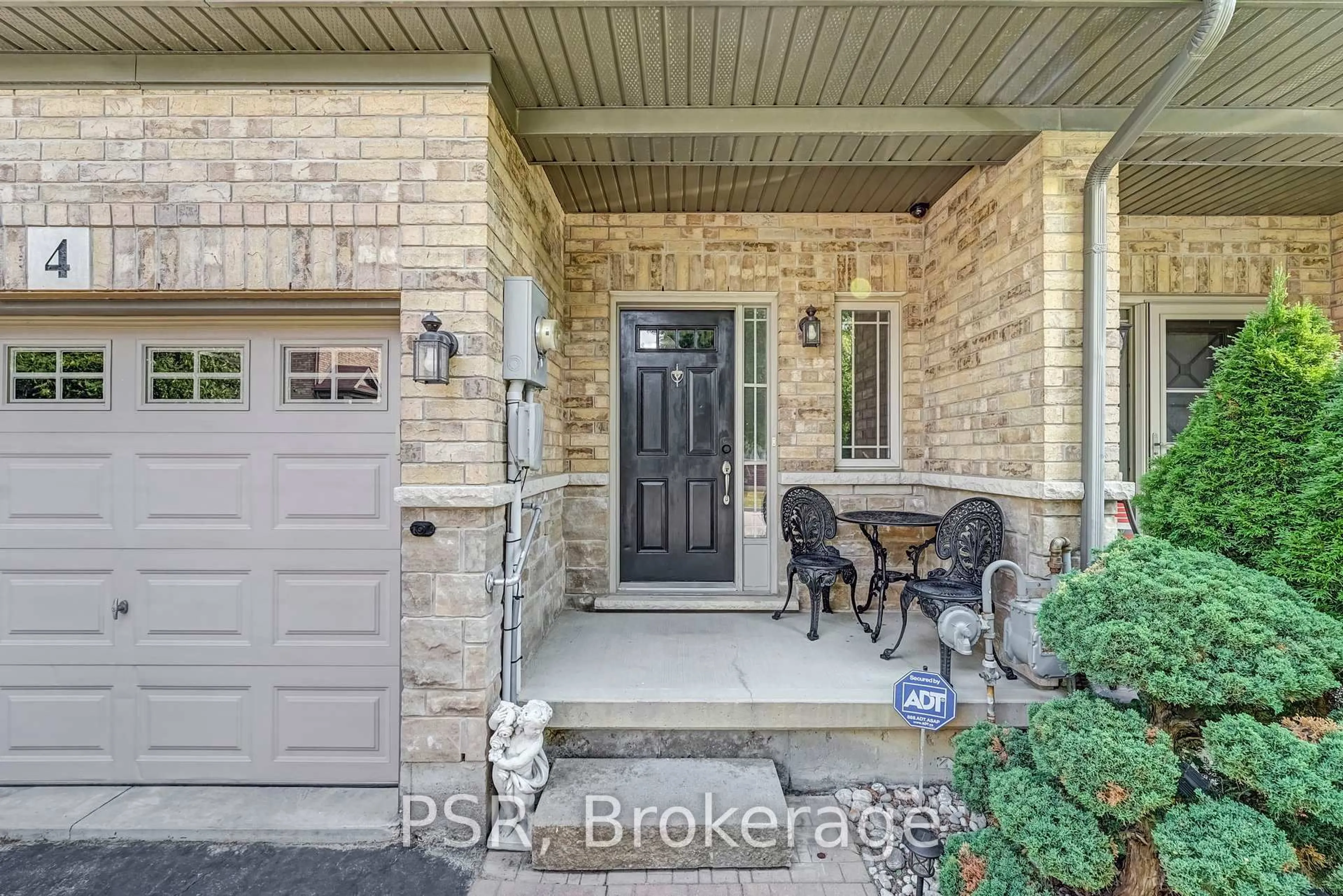 Indoor entryway for 310 Fall Fair Way #4, Hamilton Ontario L0R 1C0