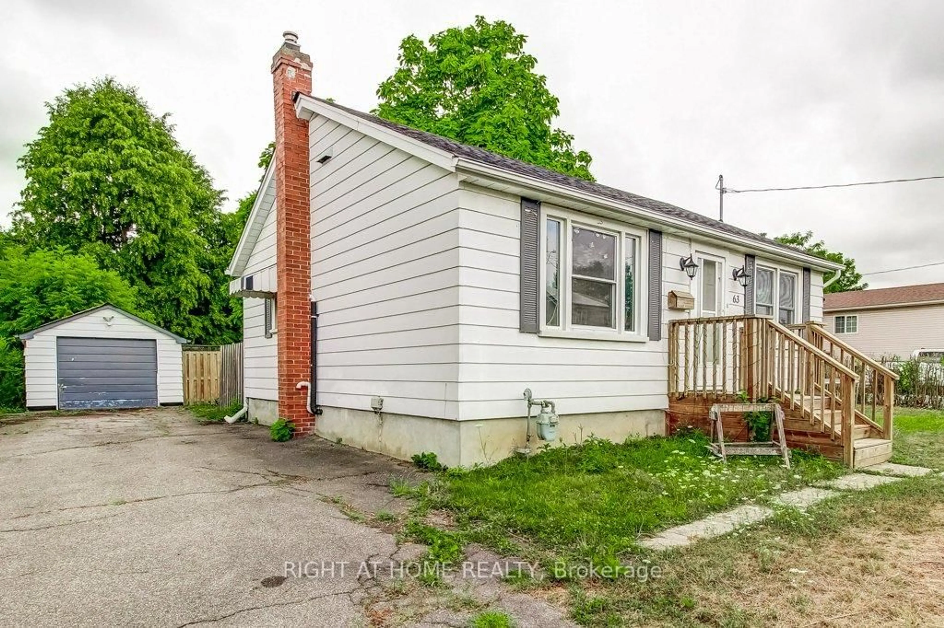 Unknown for 63 Kinsey St, St. Catharines Ontario L2S 1E2