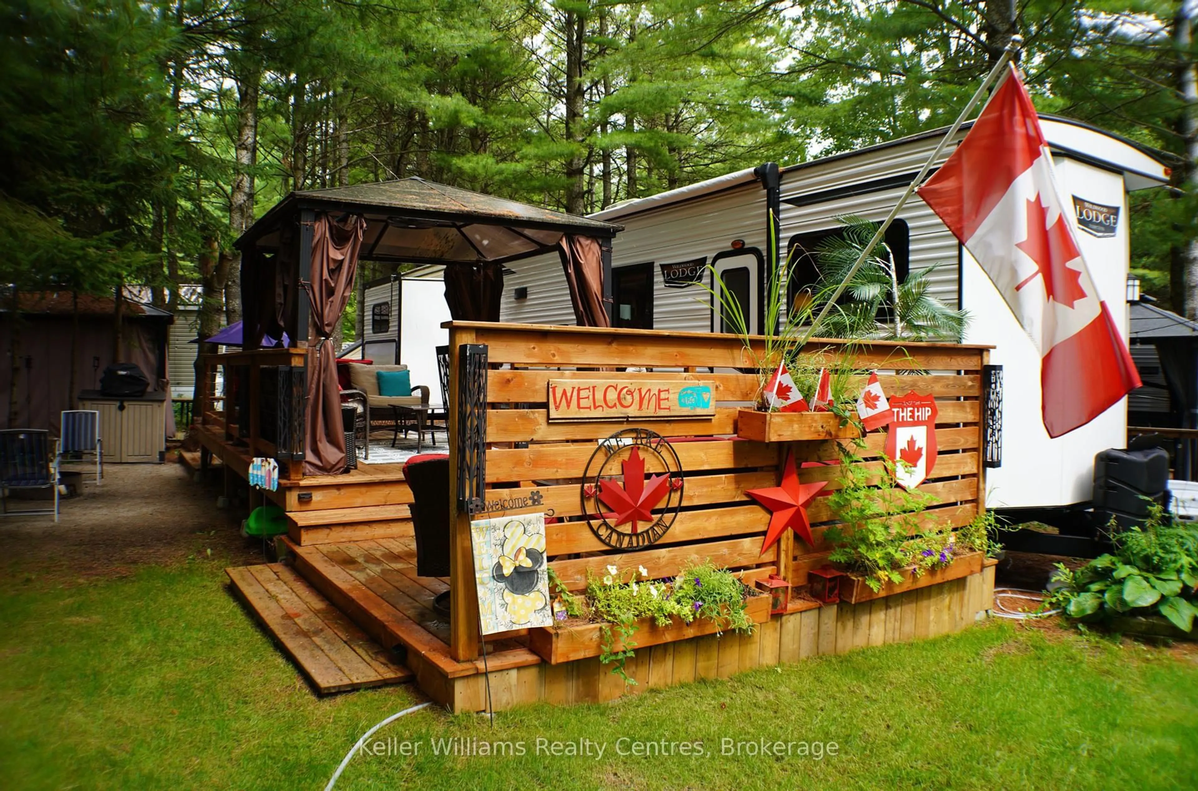 Patio, street for 13 Southline Ave #P49, Huron-Kinloss Ontario N2Z 2X5