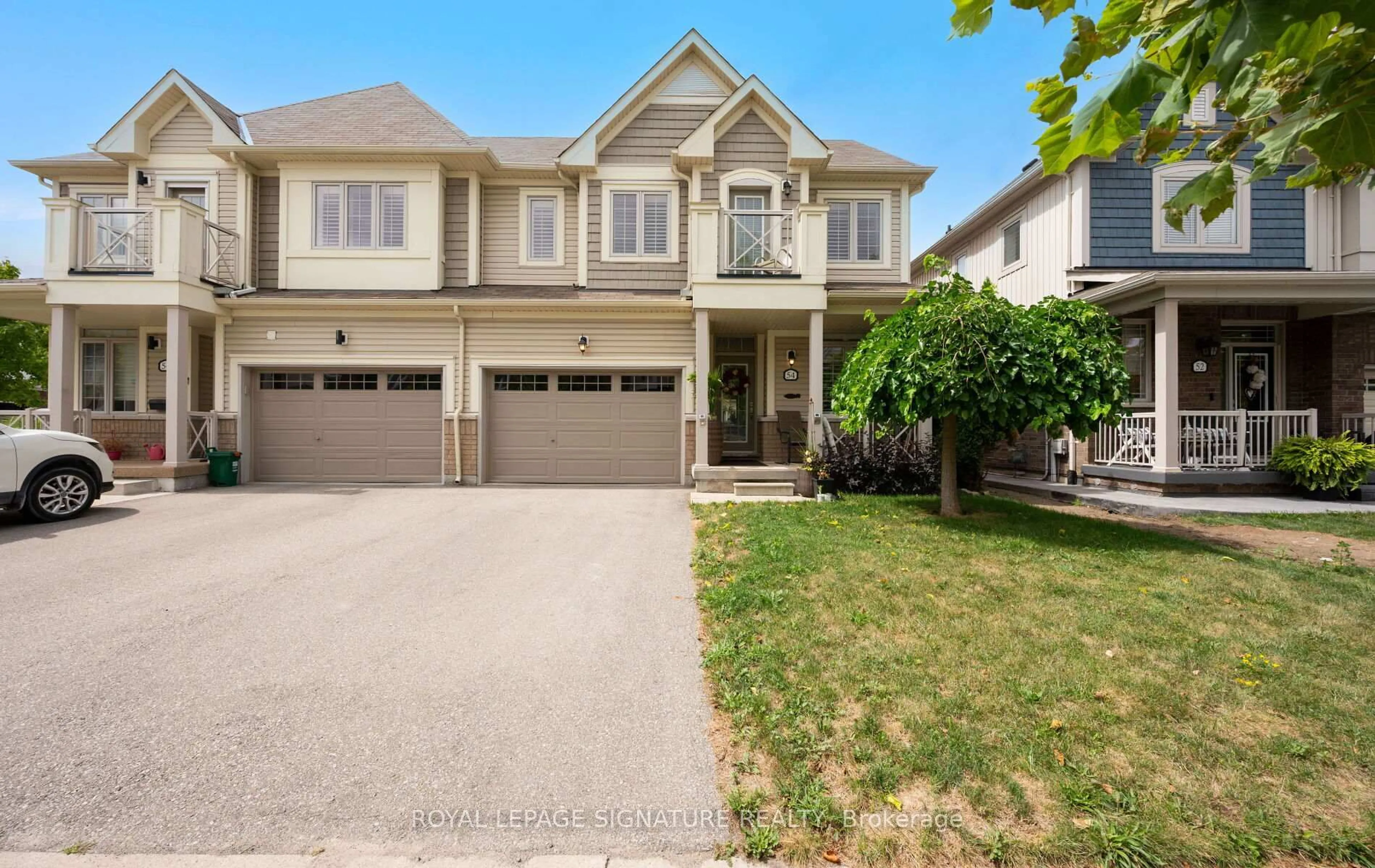 Home with vinyl exterior material, street for 54 Cannery Dr, Niagara-on-the-Lake Ontario L0S 1J1